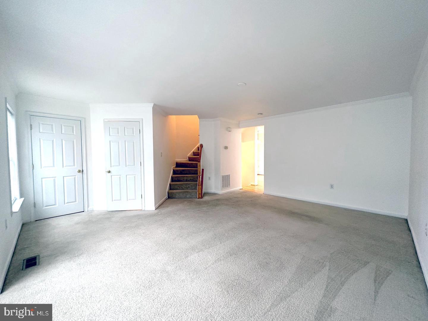 COUNTY GREEN - Residential Lease