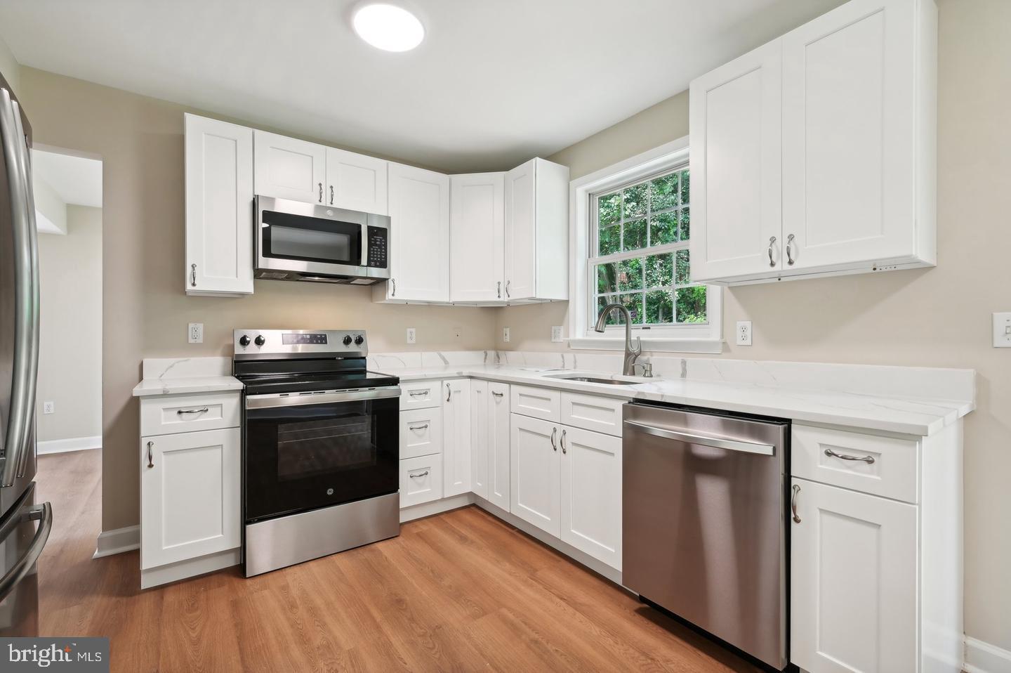 7822 ROLLING VISTA COURT