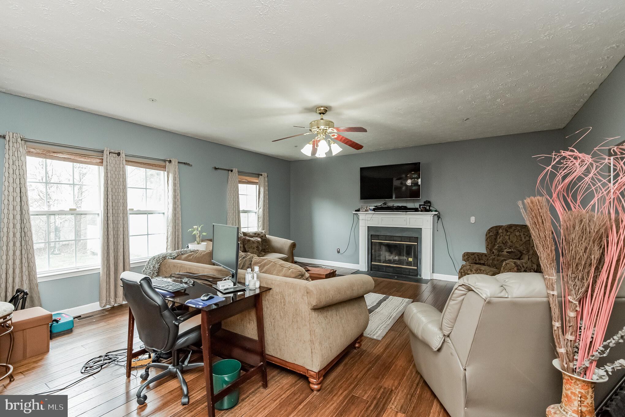 WINDSOR PARK - Residential