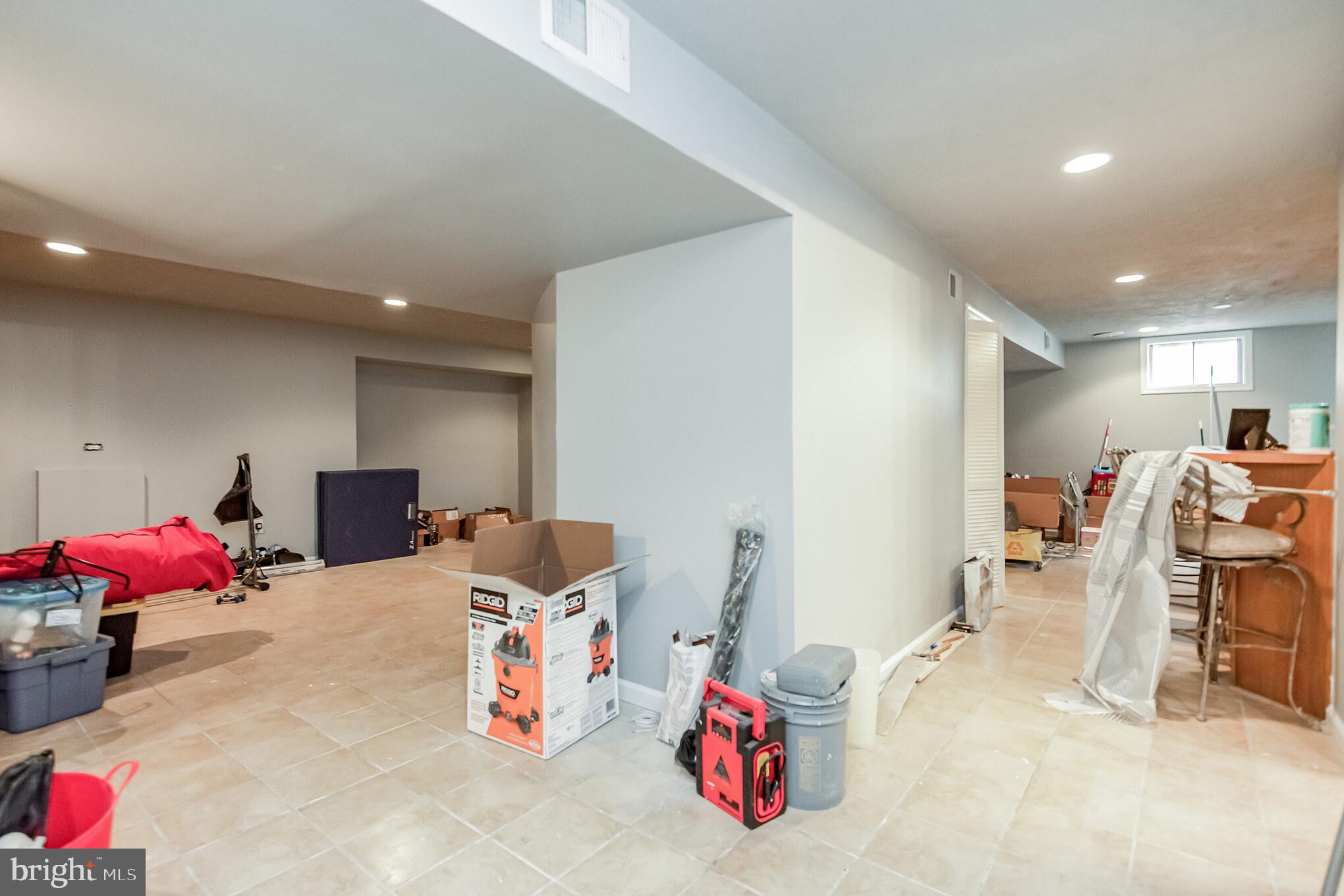 WINDSOR PARK - Residential