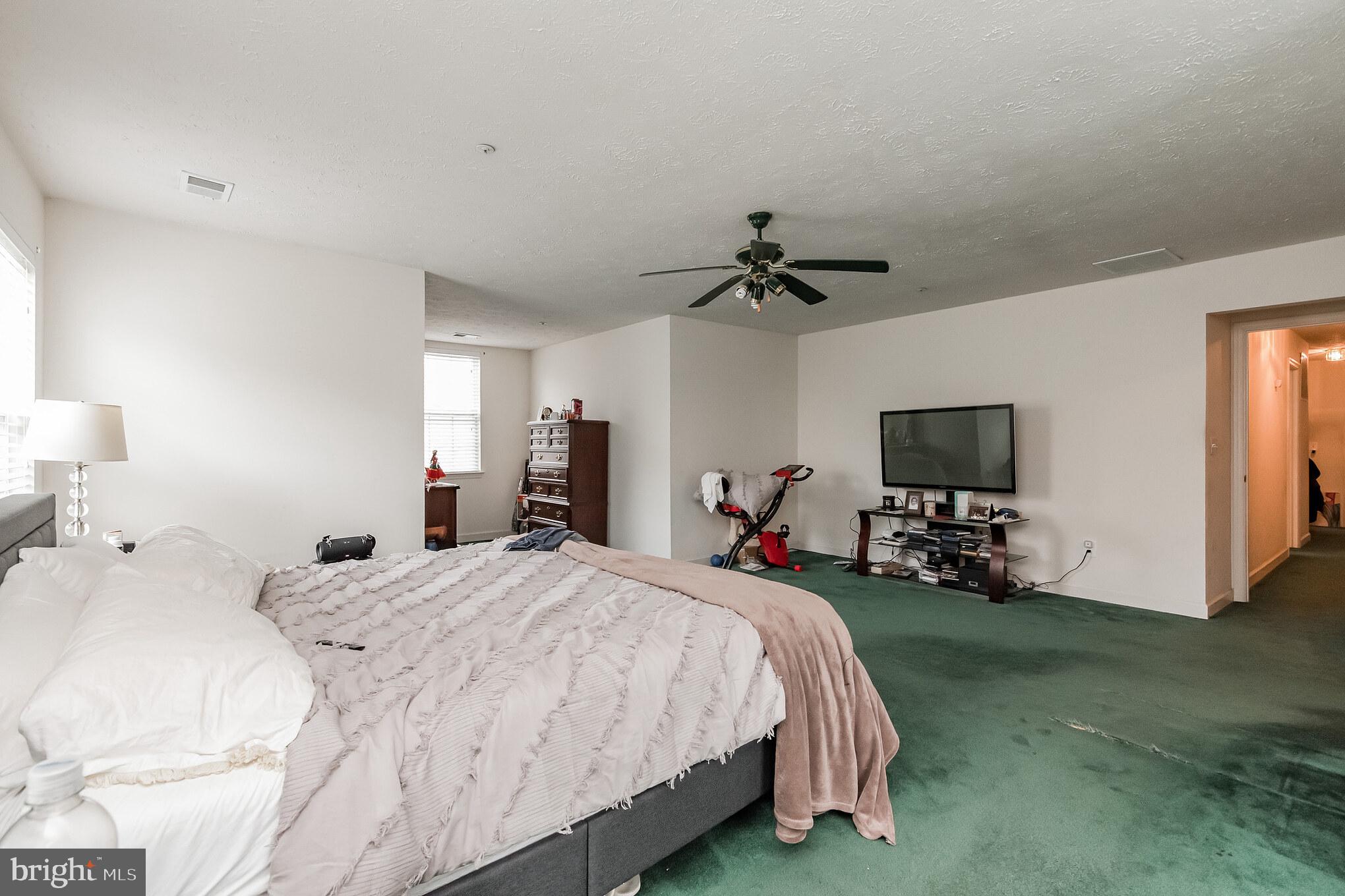 WINDSOR PARK - Residential