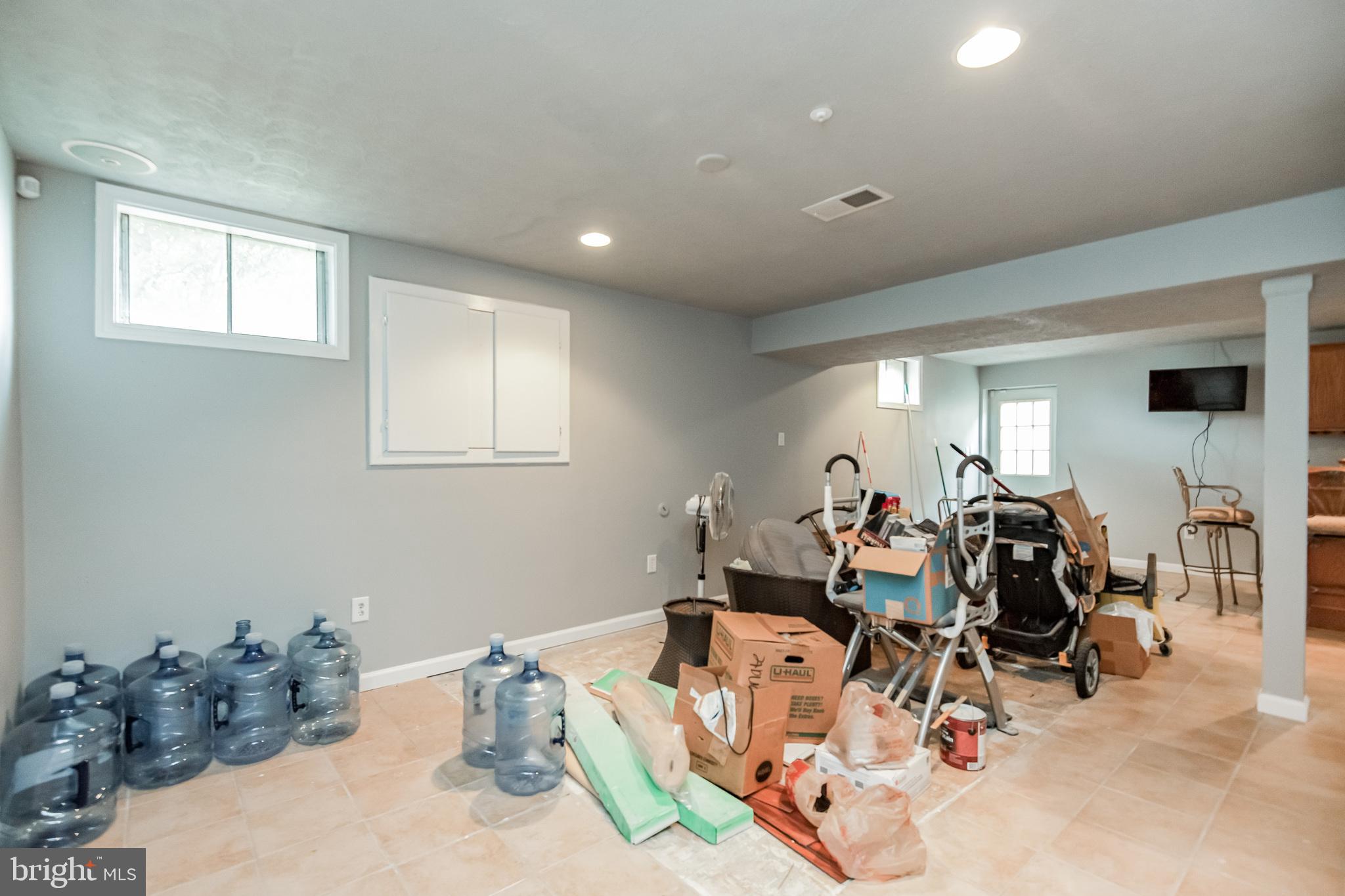 WINDSOR PARK - Residential