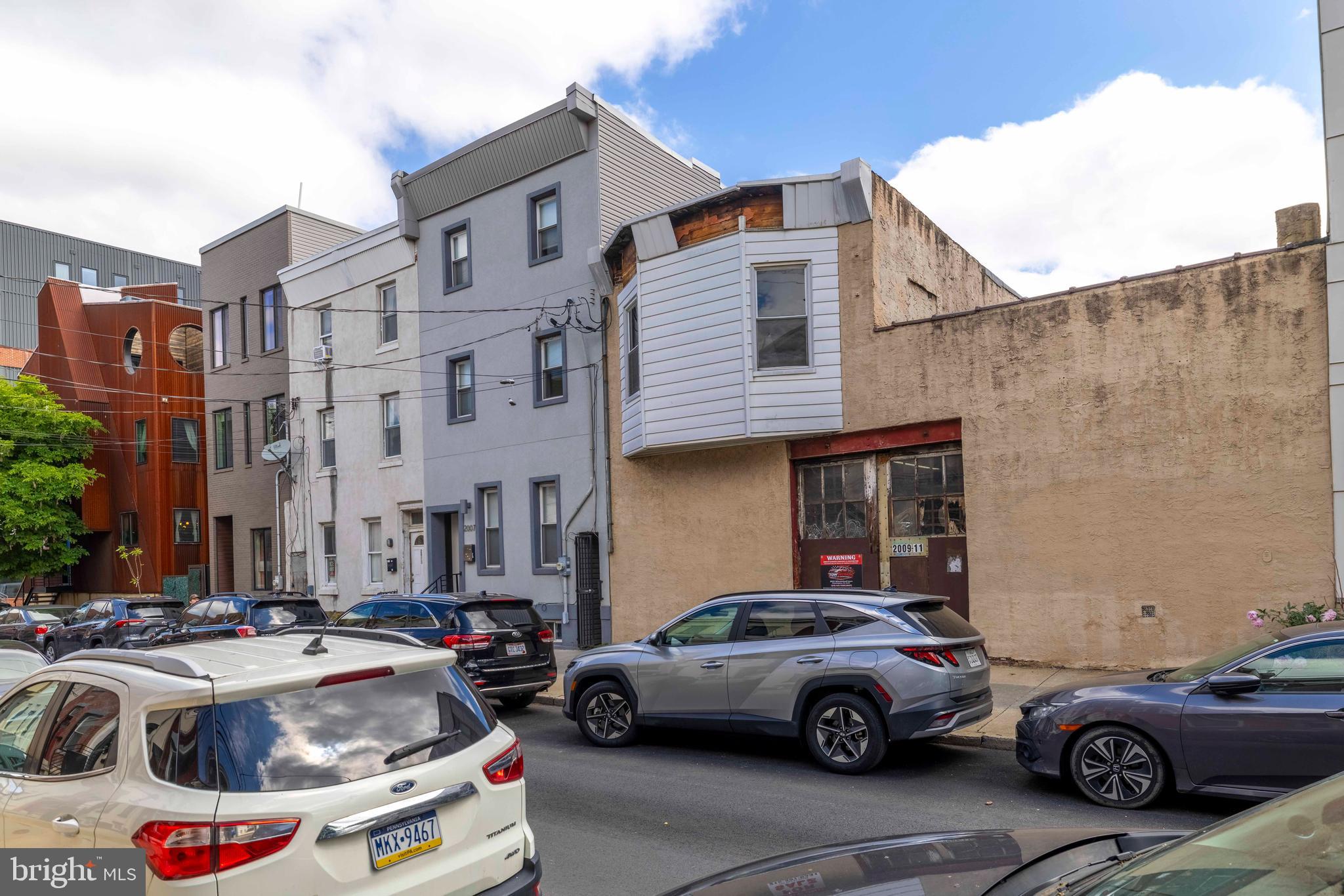 FISHTOWN - Land