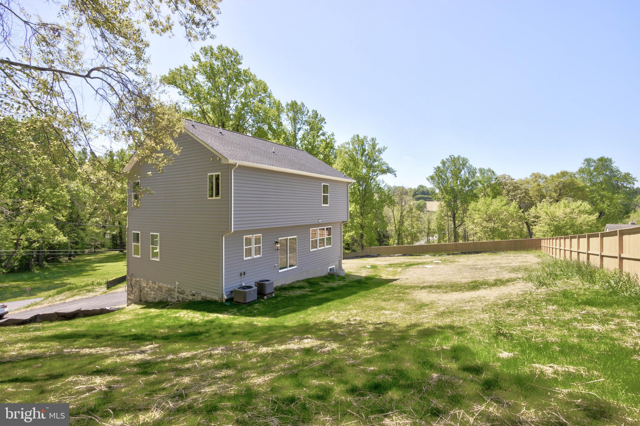 FOREST HILL - Residential