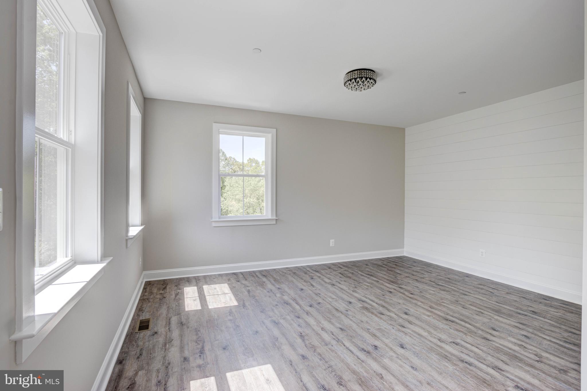 FOREST HILL - Residential