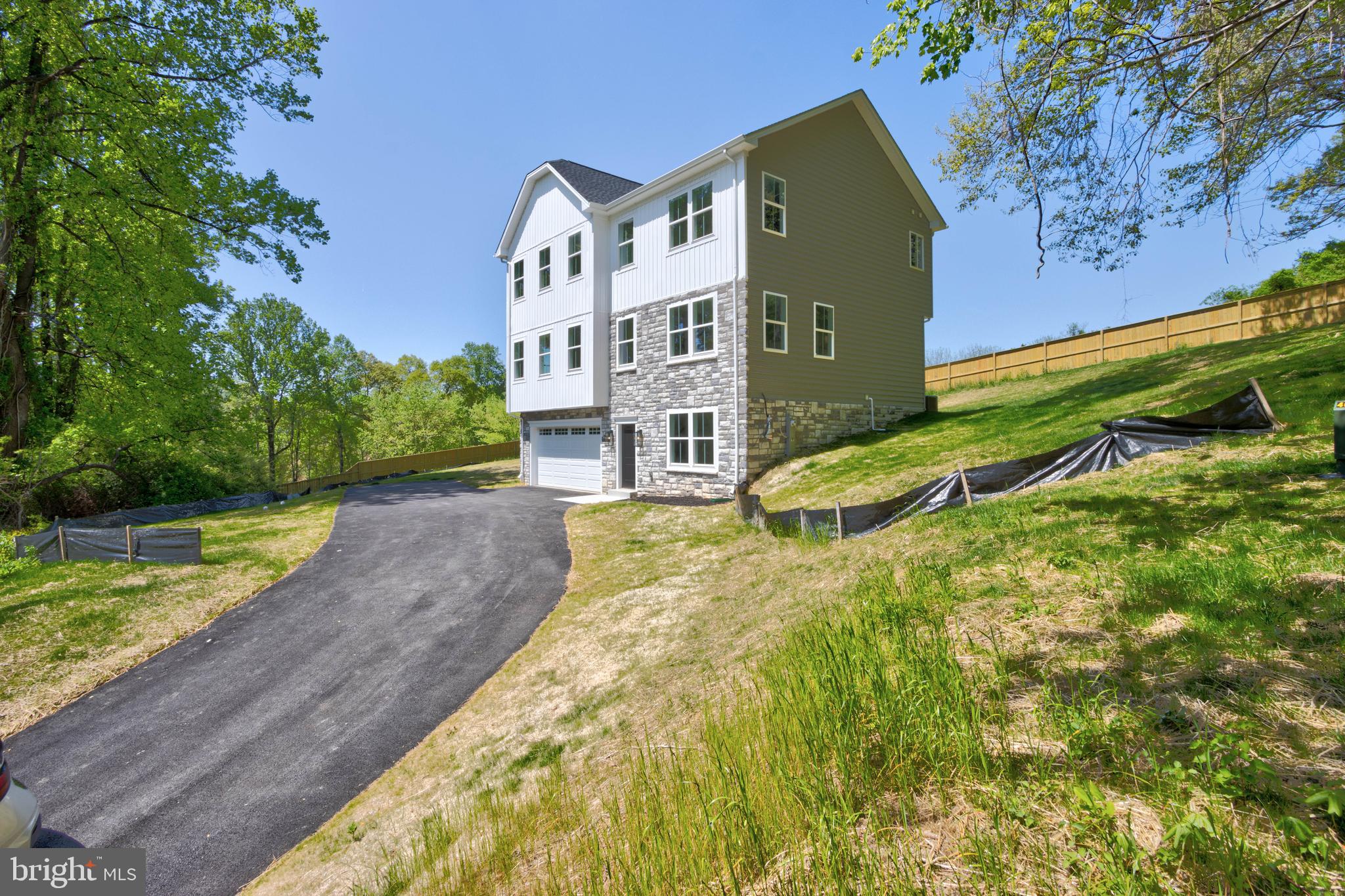 FOREST HILL - Residential