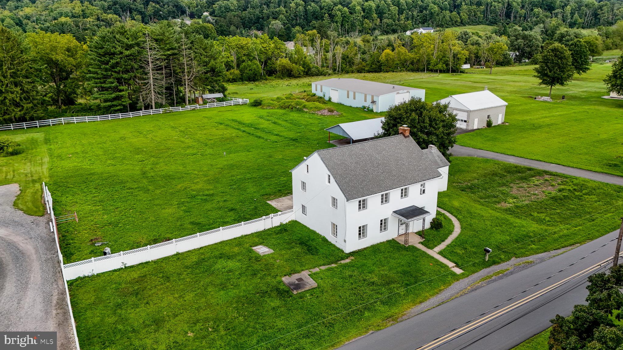725 EVANS ROAD