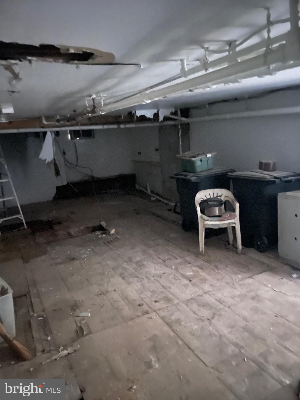 WEST OAK LANE - Commercial Sale