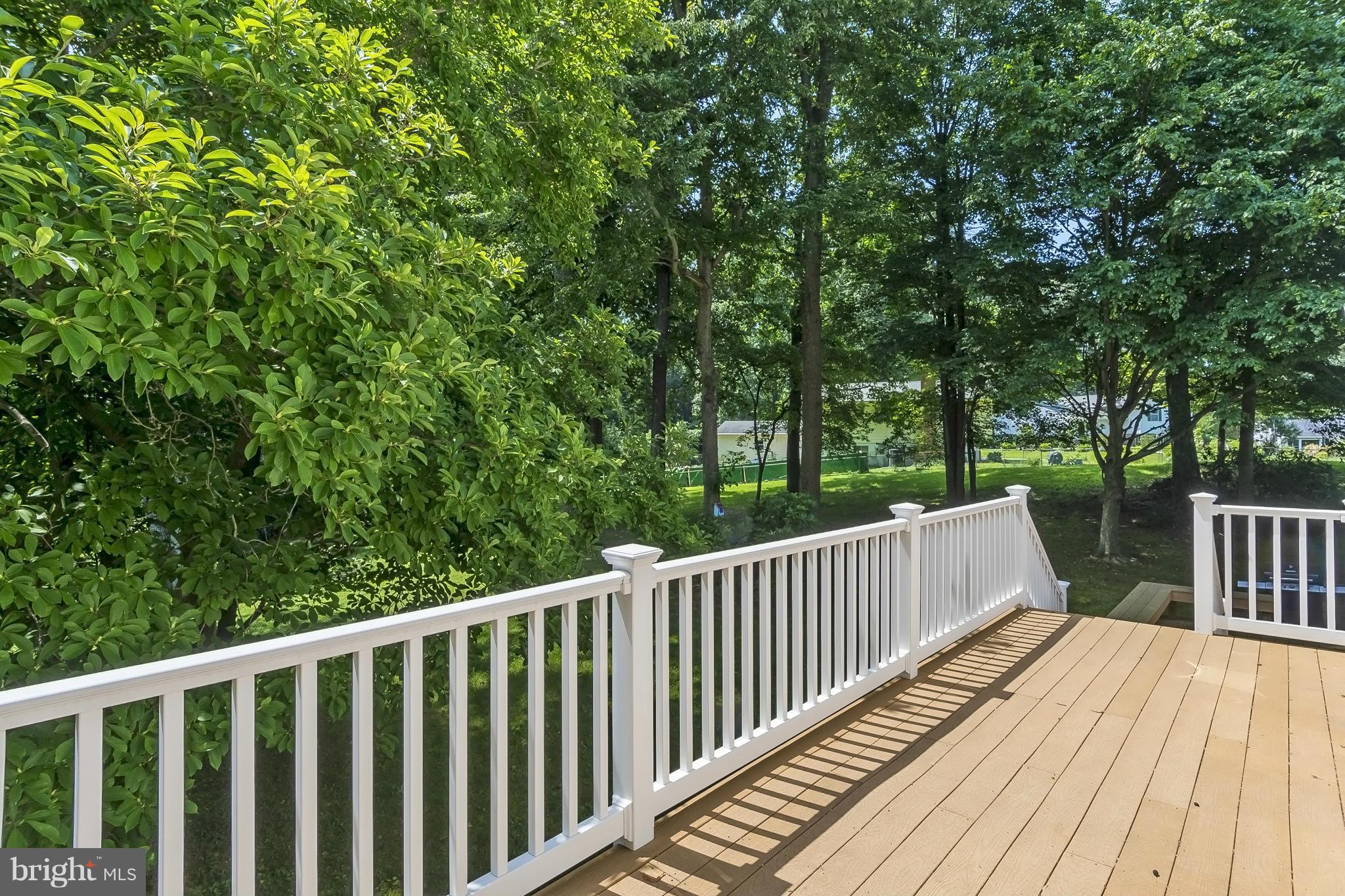 ROLLING KNOLLS - Residential