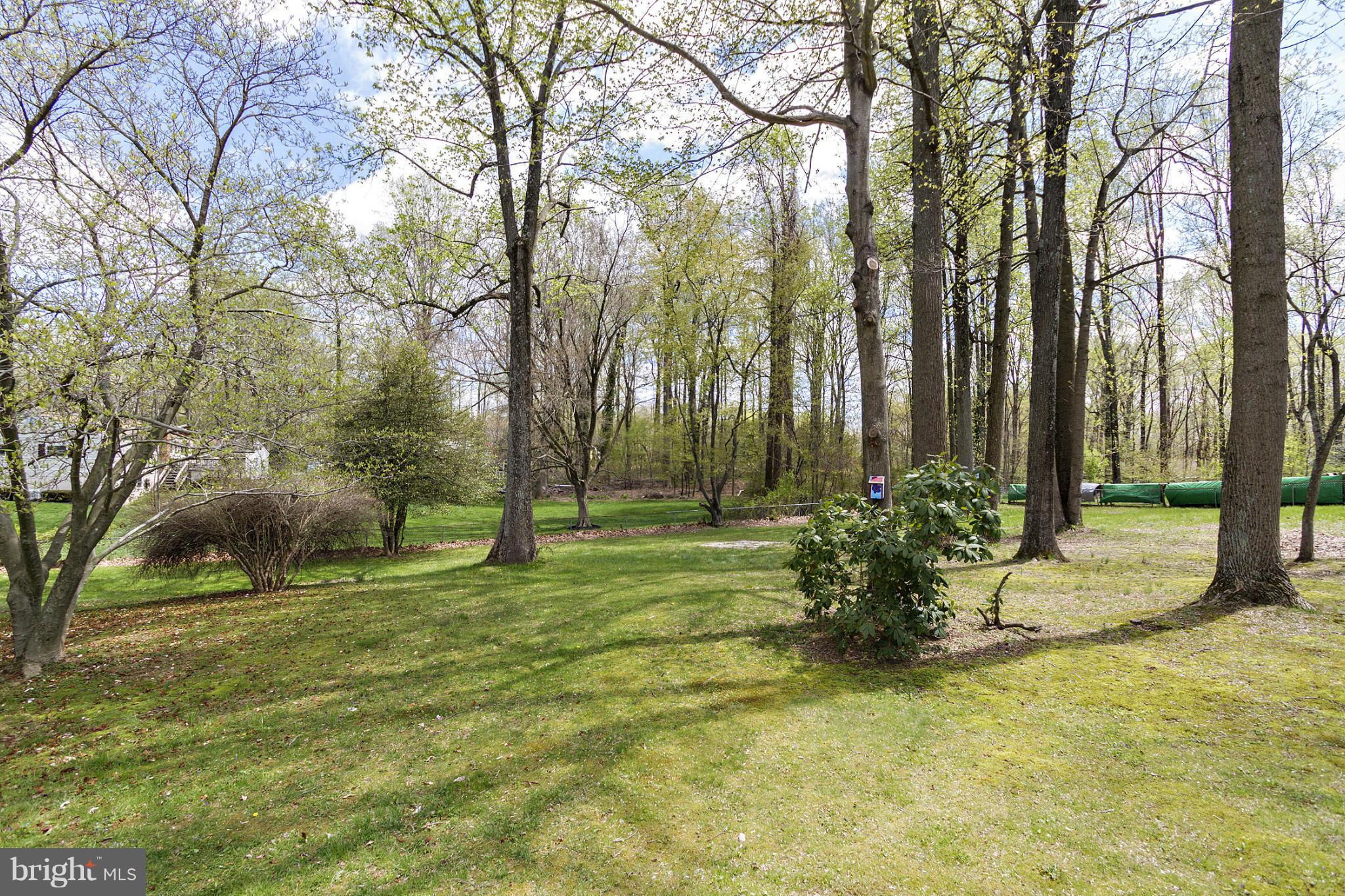 ROLLING KNOLLS - Residential