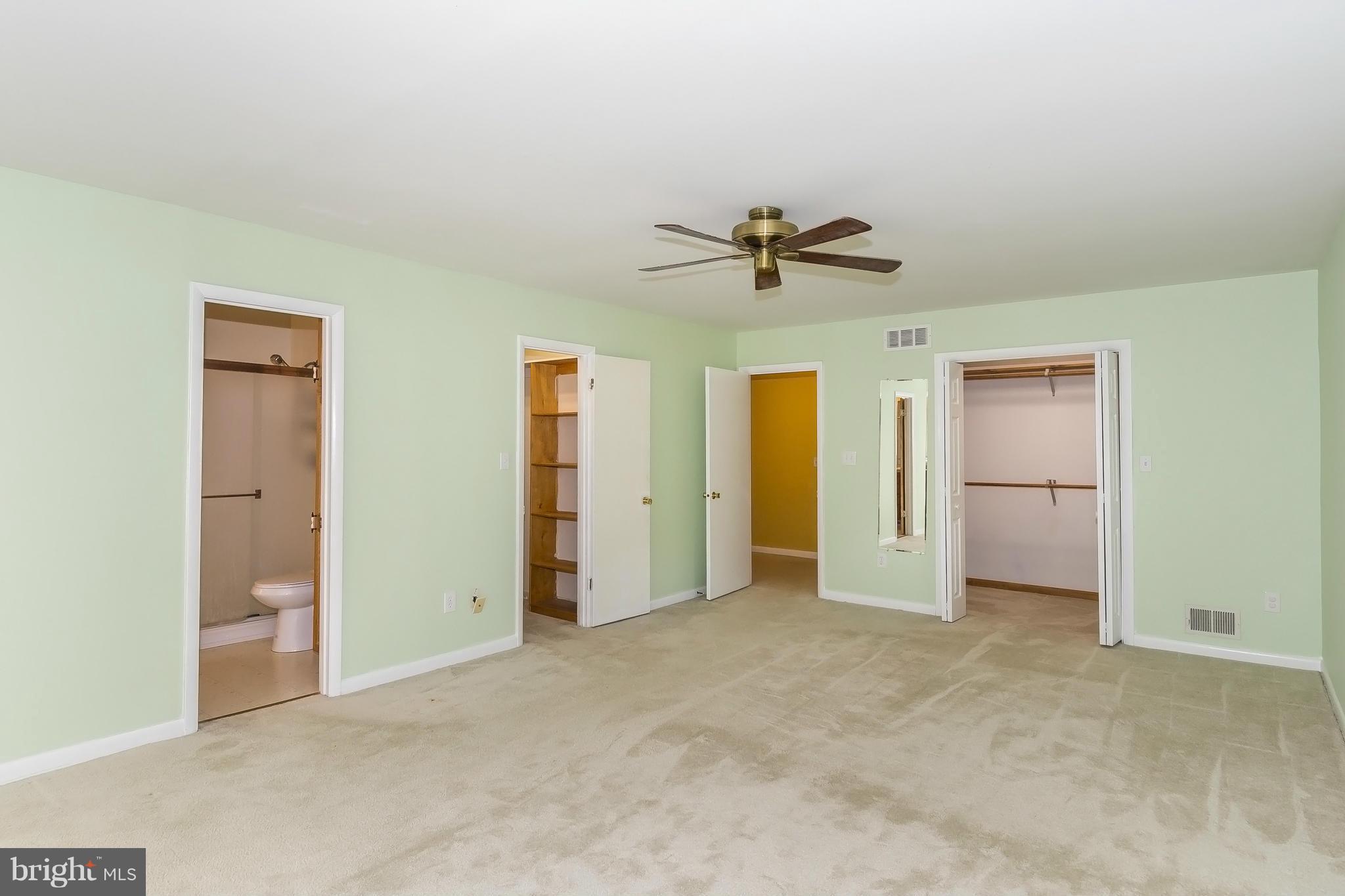 ROLLING KNOLLS - Residential