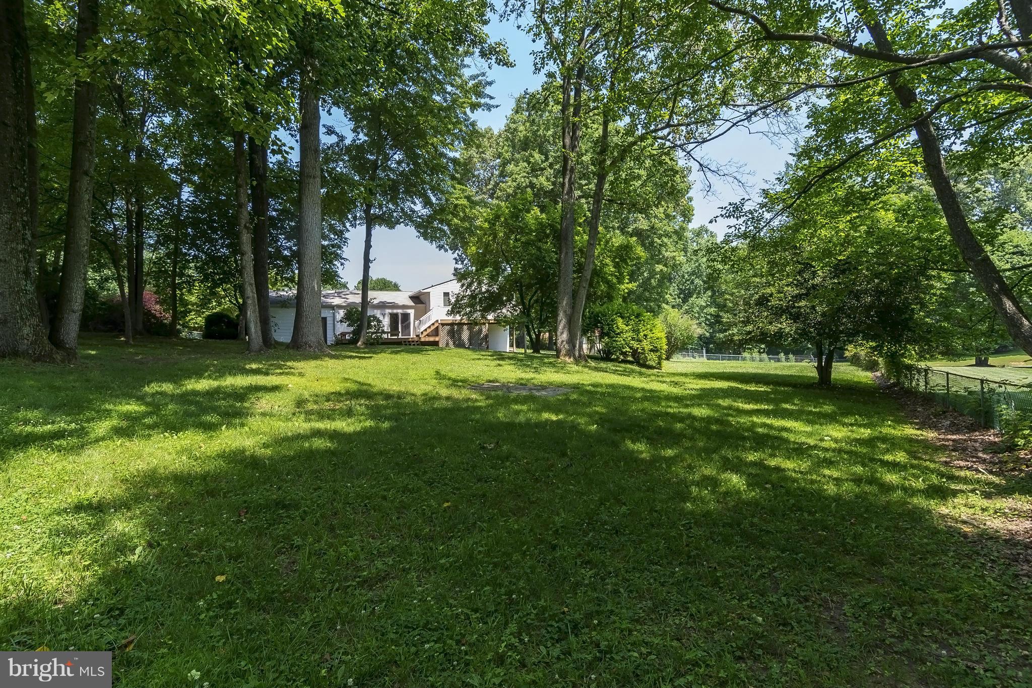 ROLLING KNOLLS - Residential