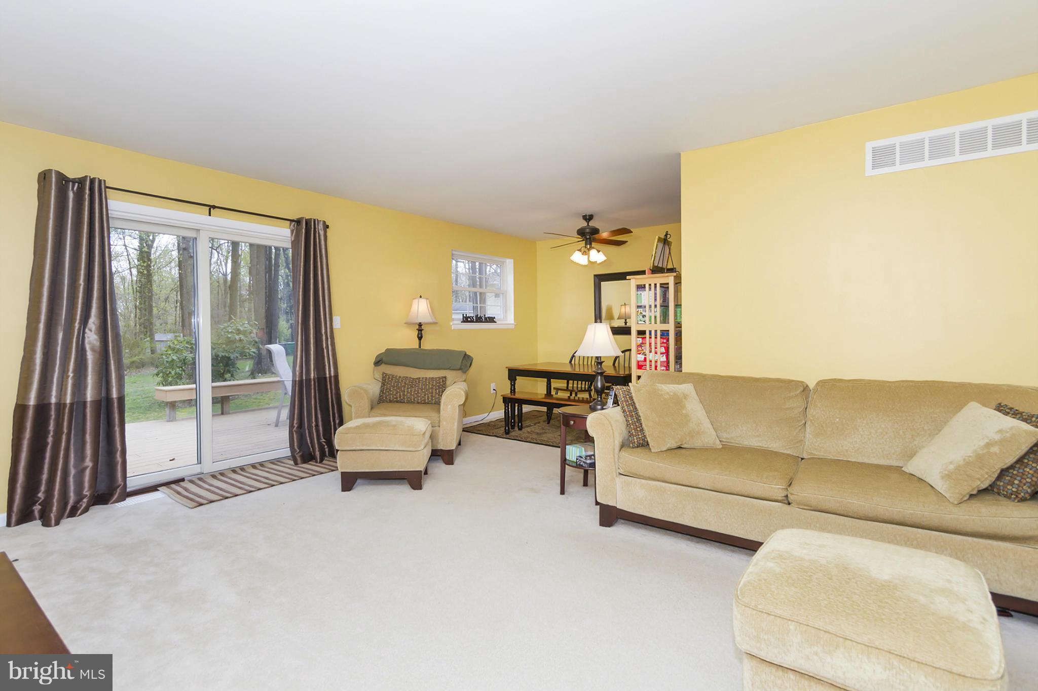 ROLLING KNOLLS - Residential