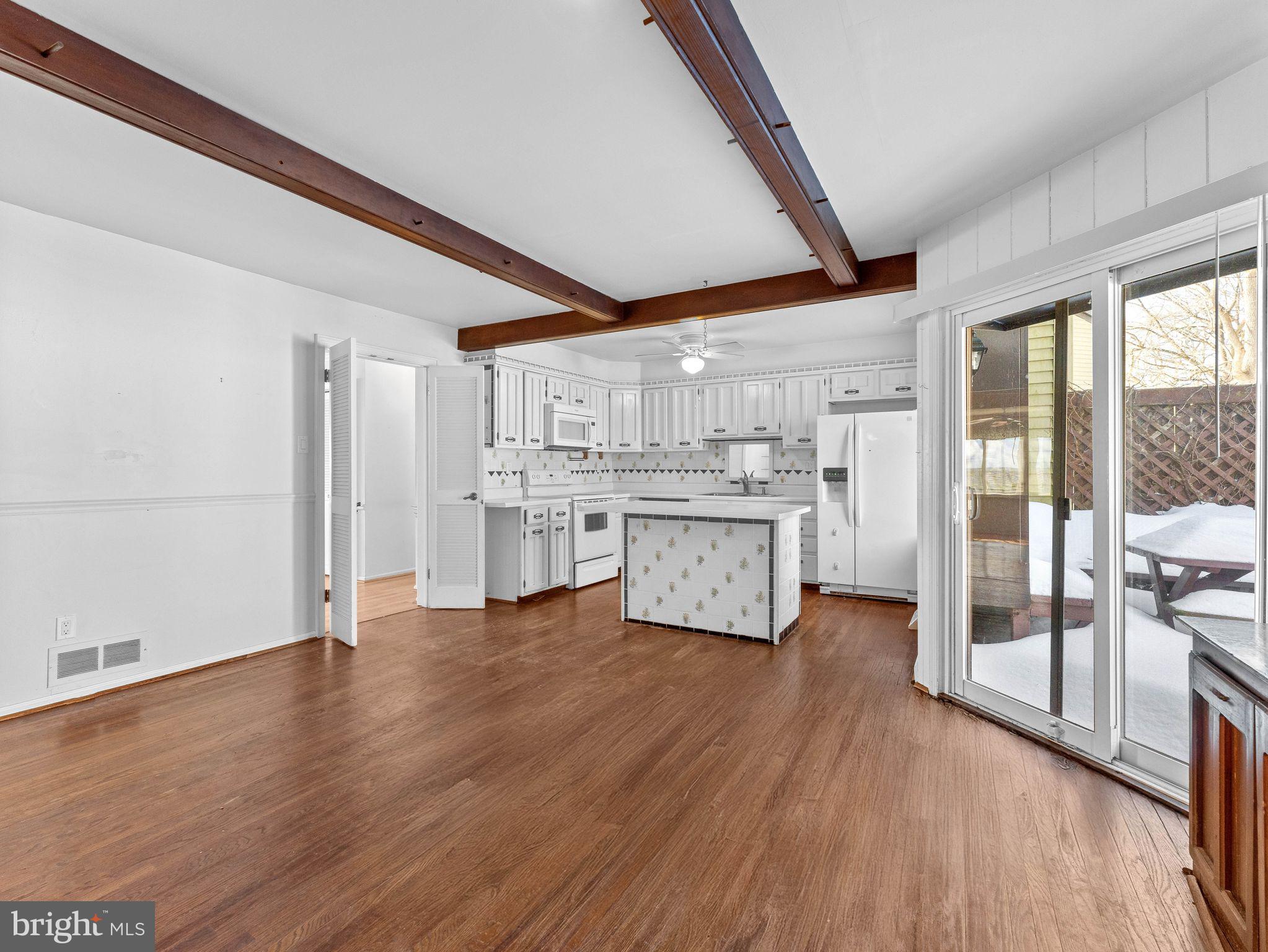 HEADLEY TRACE - Residential