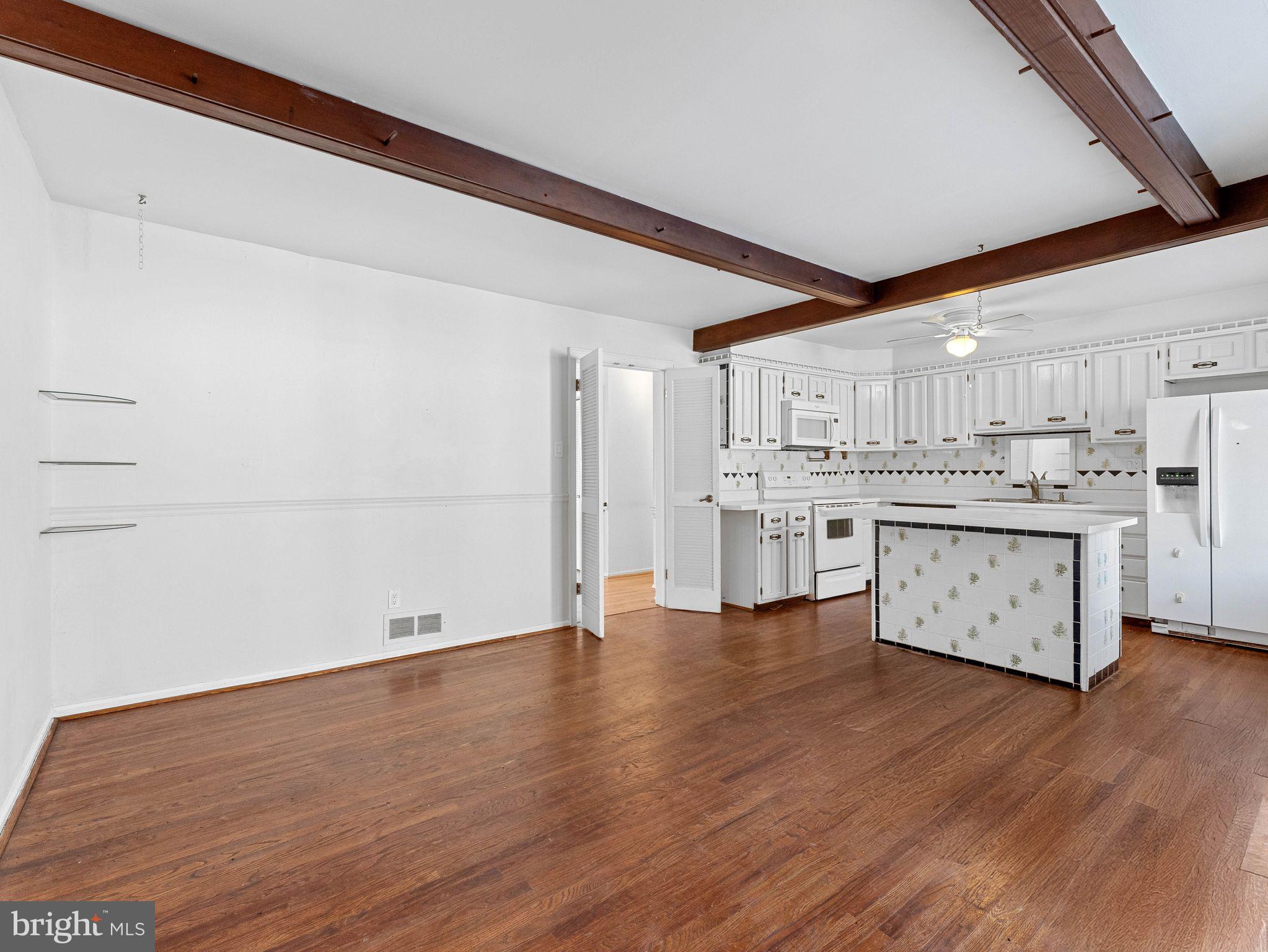 HEADLEY TRACE - Residential