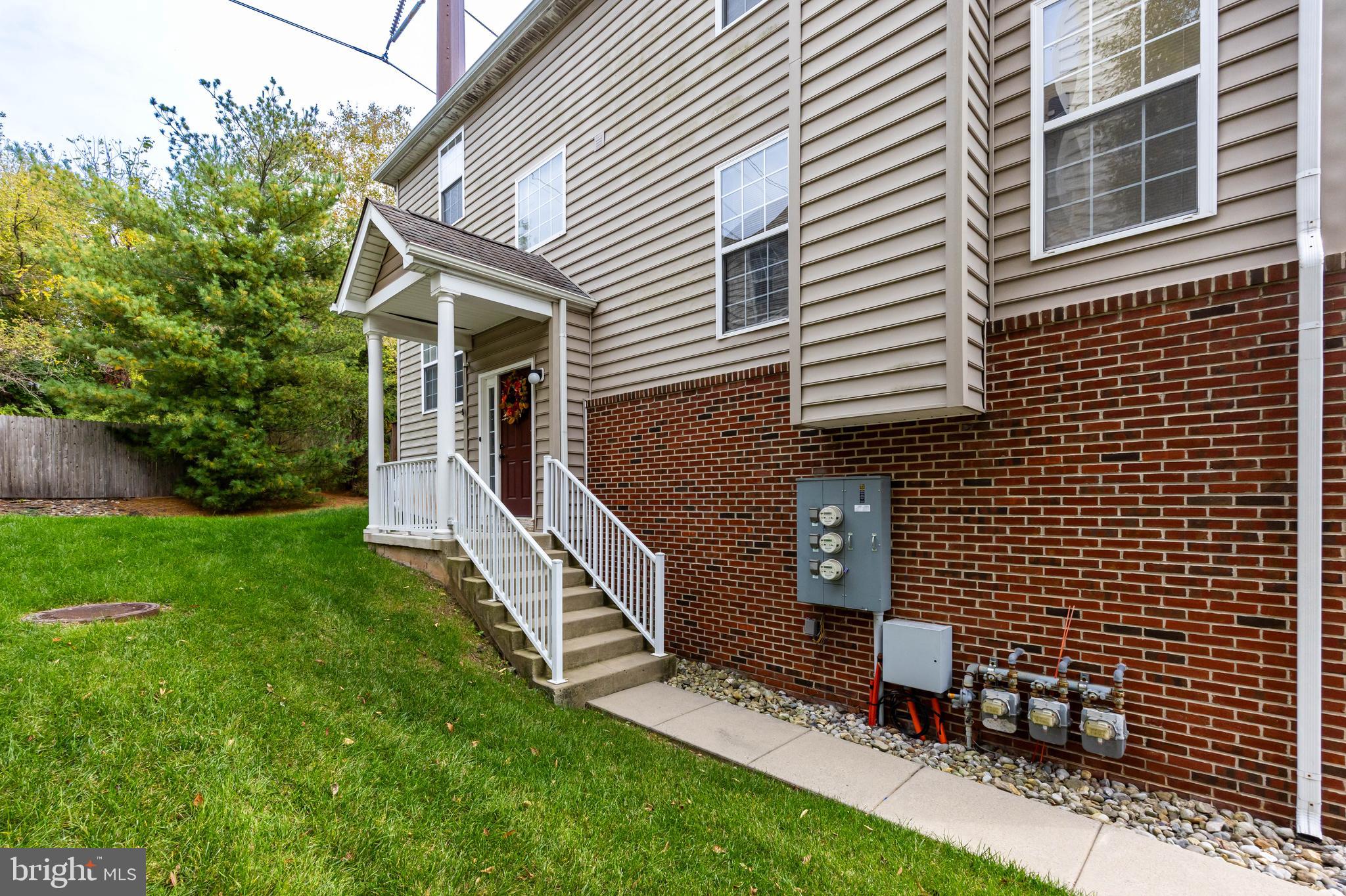 25 CAMERON COURT 25