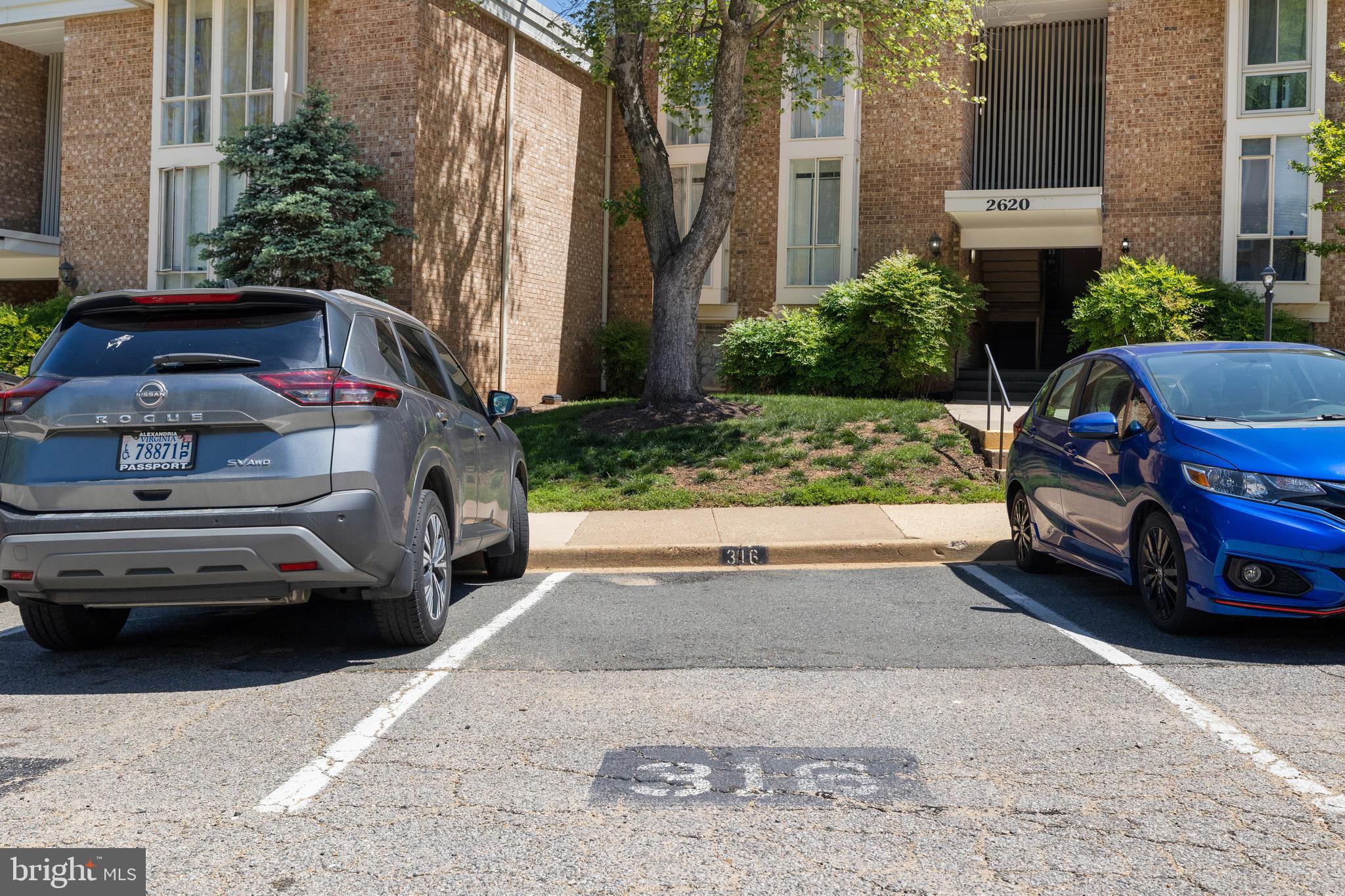 HUNTINGTON CLUB - Residential