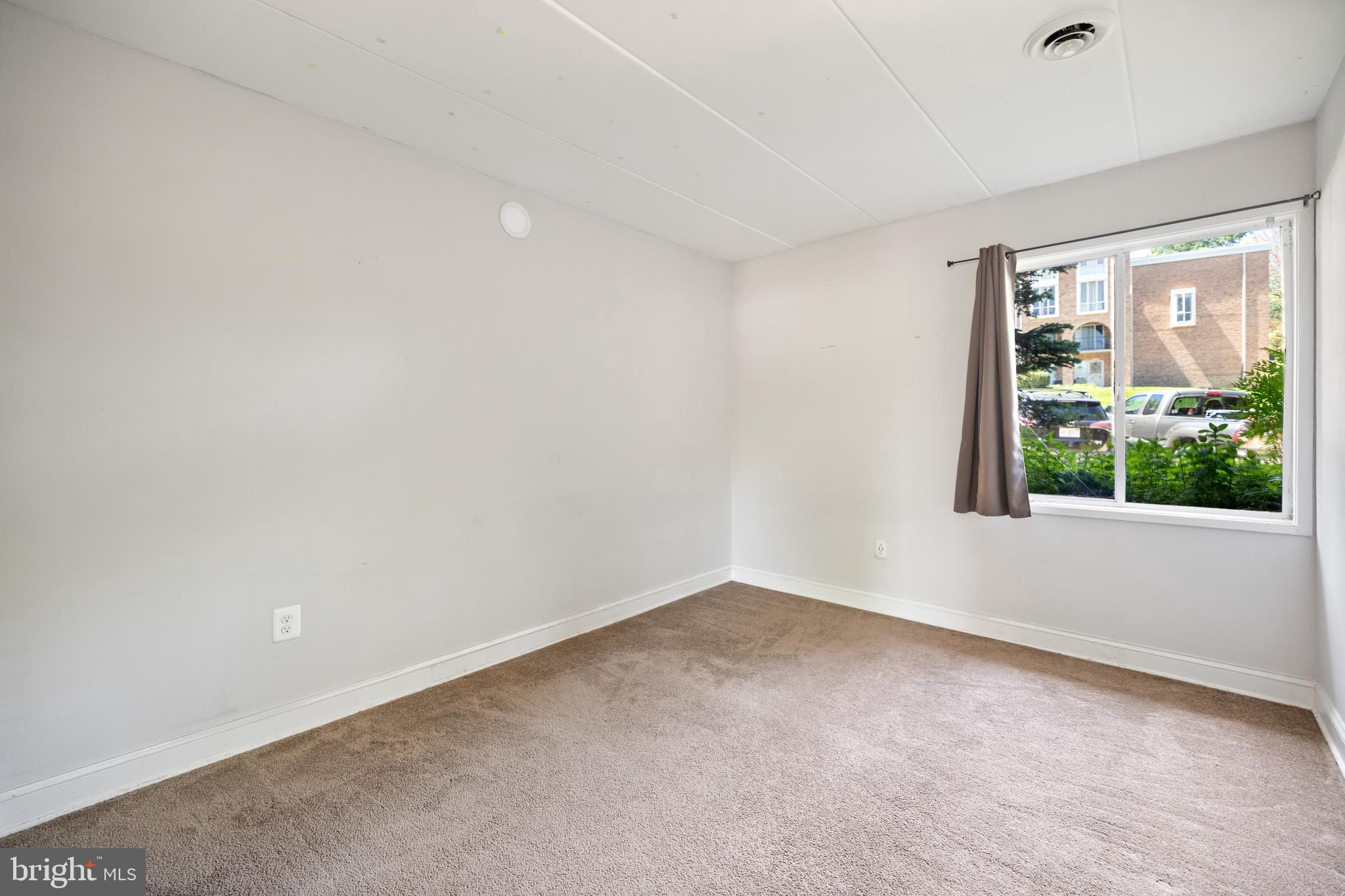 HUNTINGTON CLUB - Residential