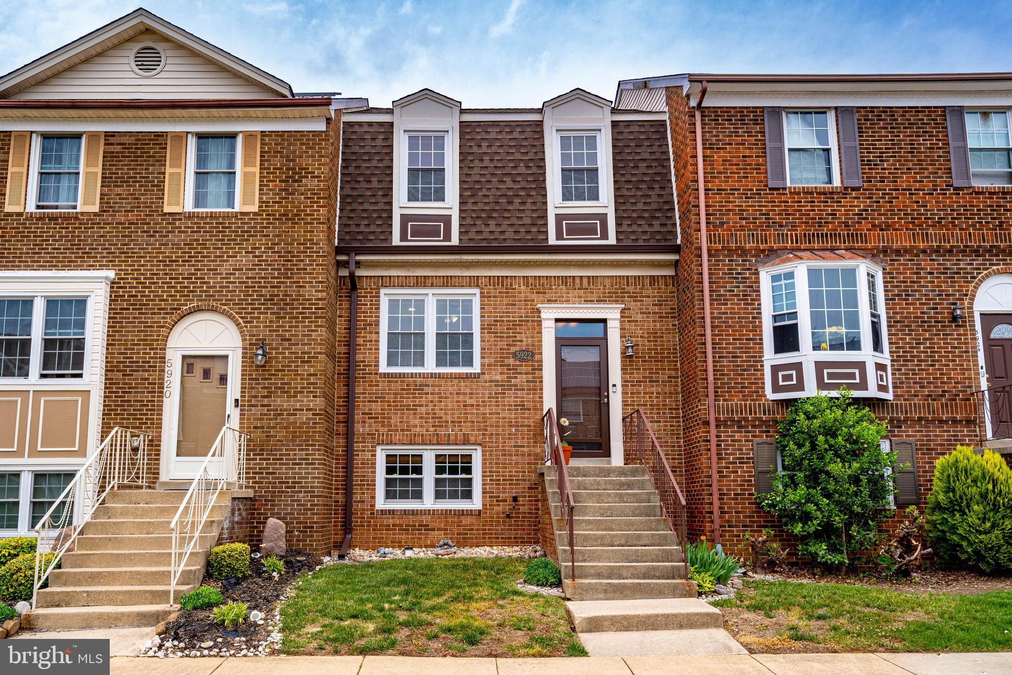 SURRATTS VILLAGE - Residential
