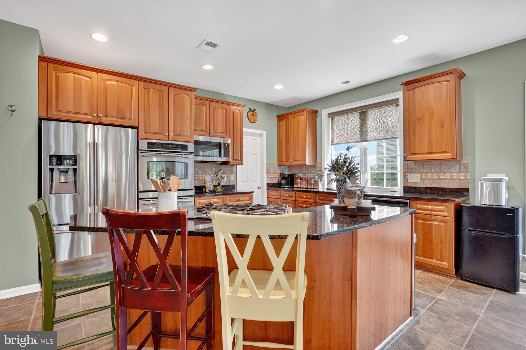 LAUREL HILL - Residential