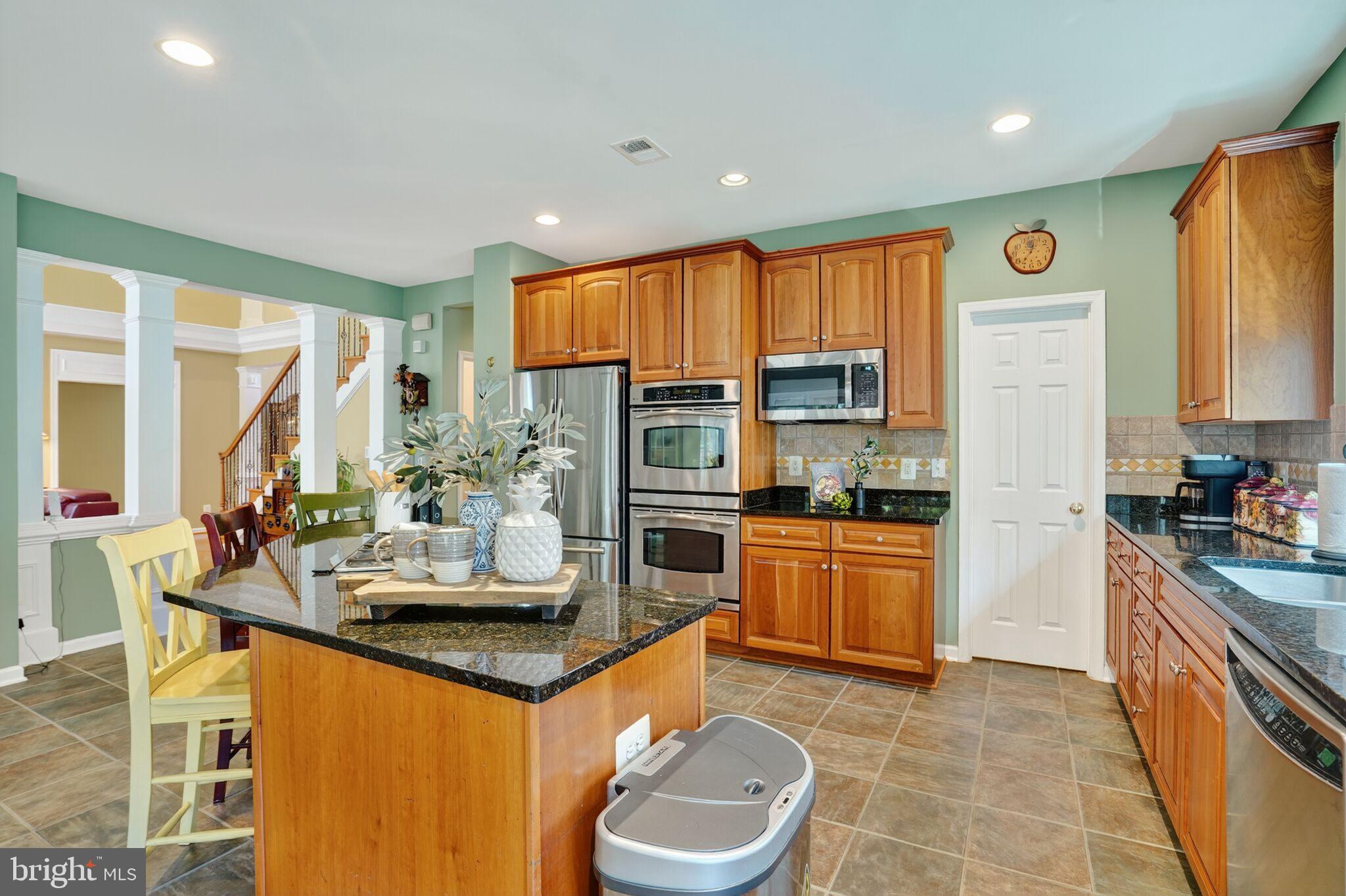 LAUREL HILL - Residential