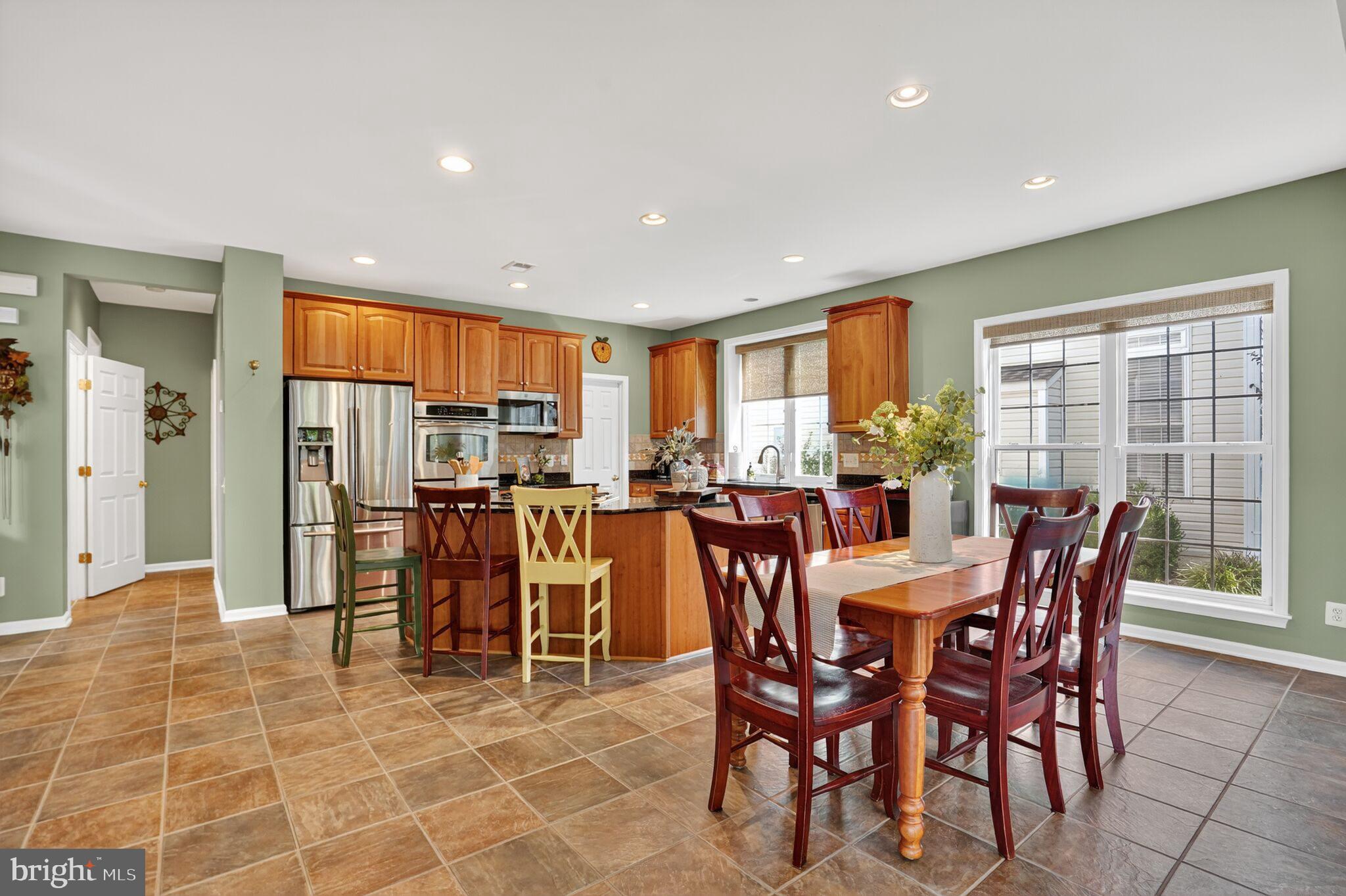 LAUREL HILL - Residential