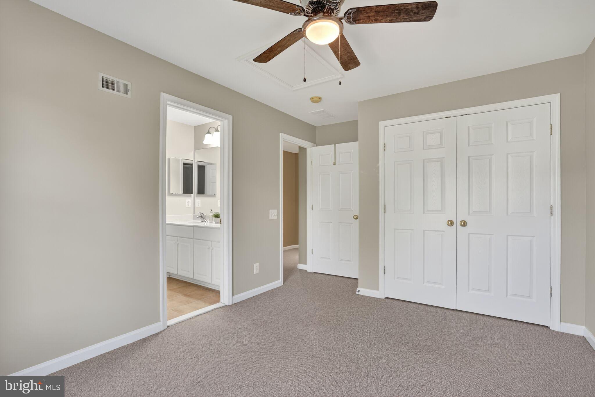 LAUREL HILL - Residential