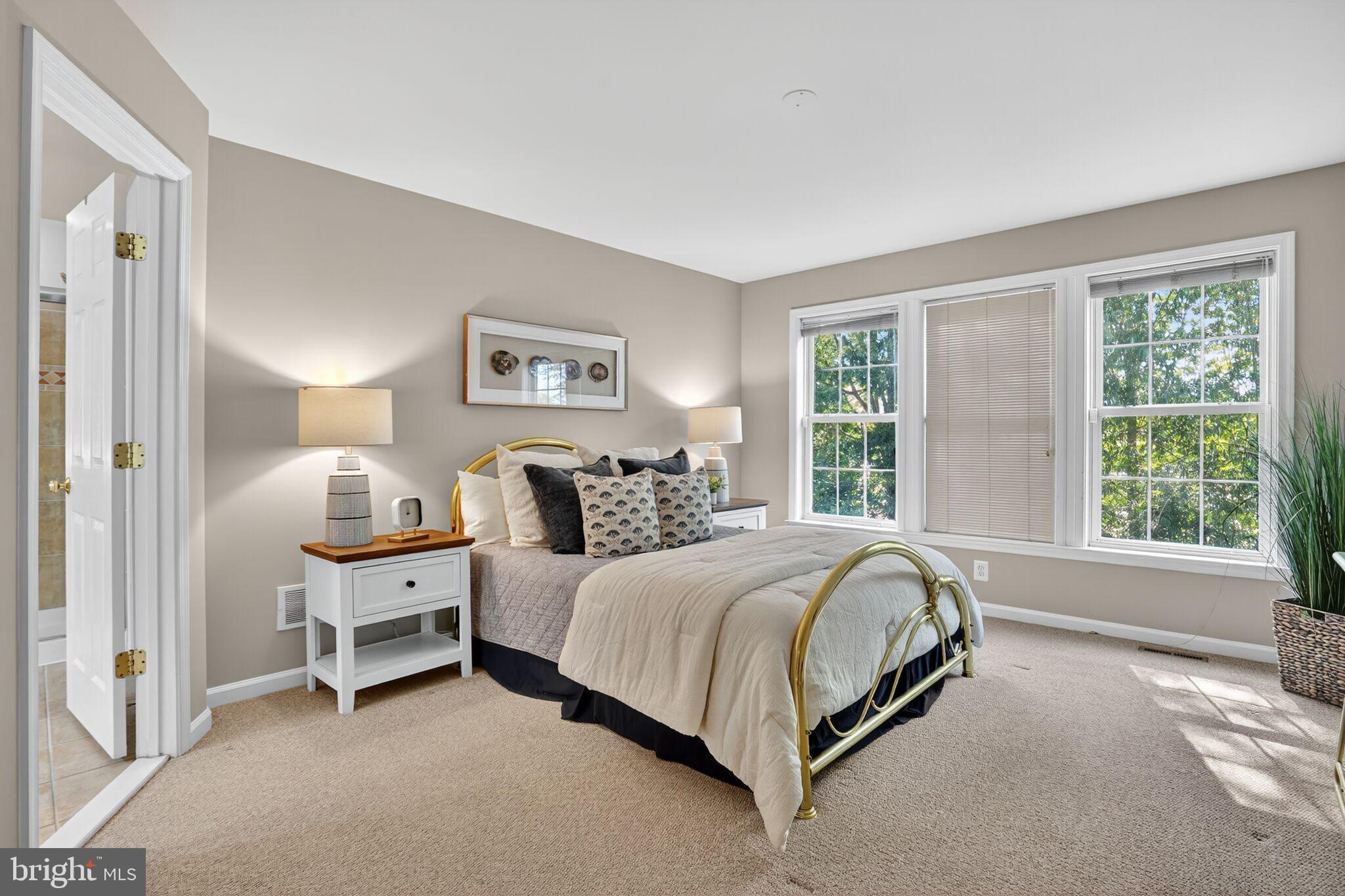 LAUREL HILL - Residential