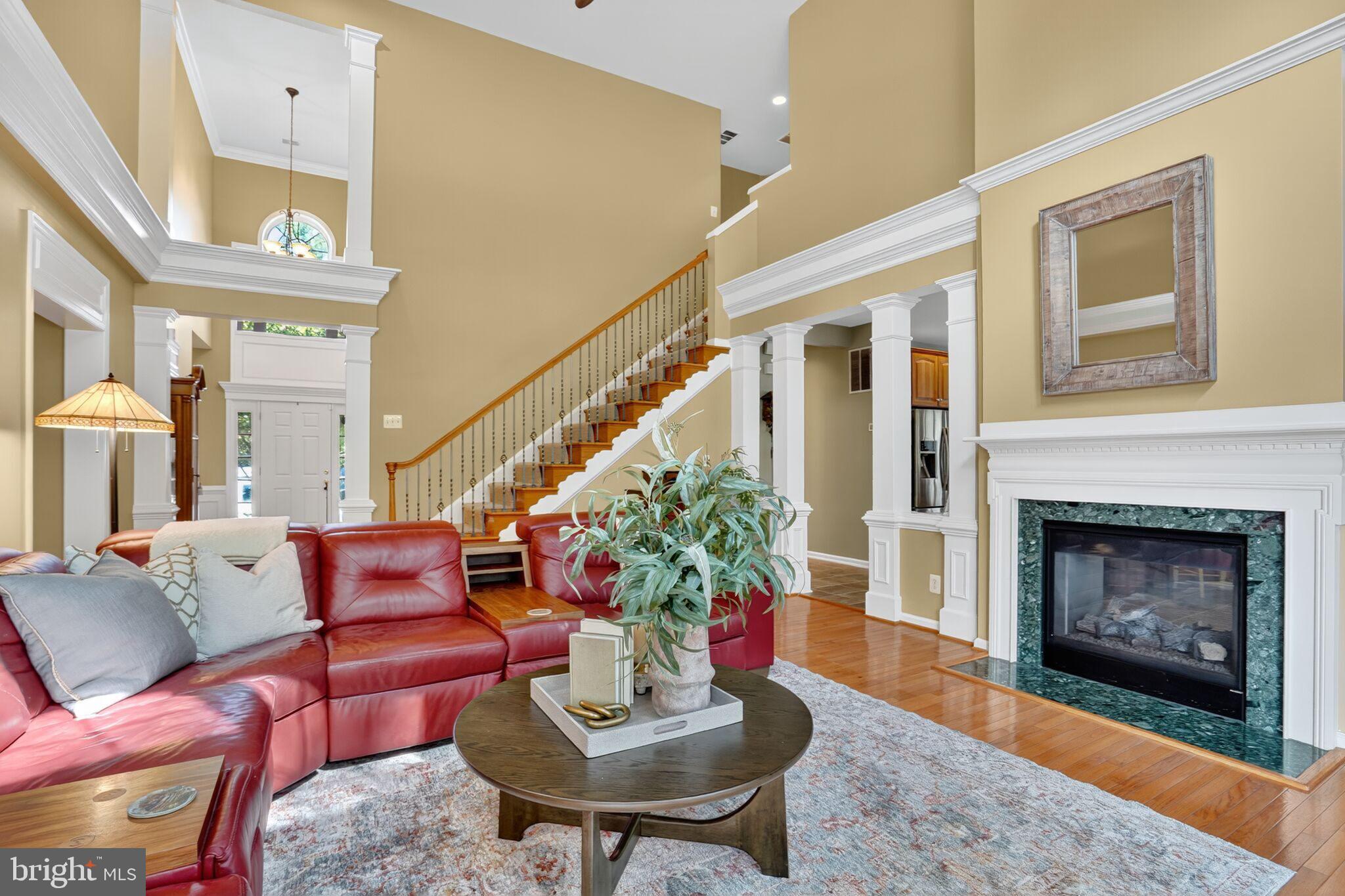 LAUREL HILL - Residential