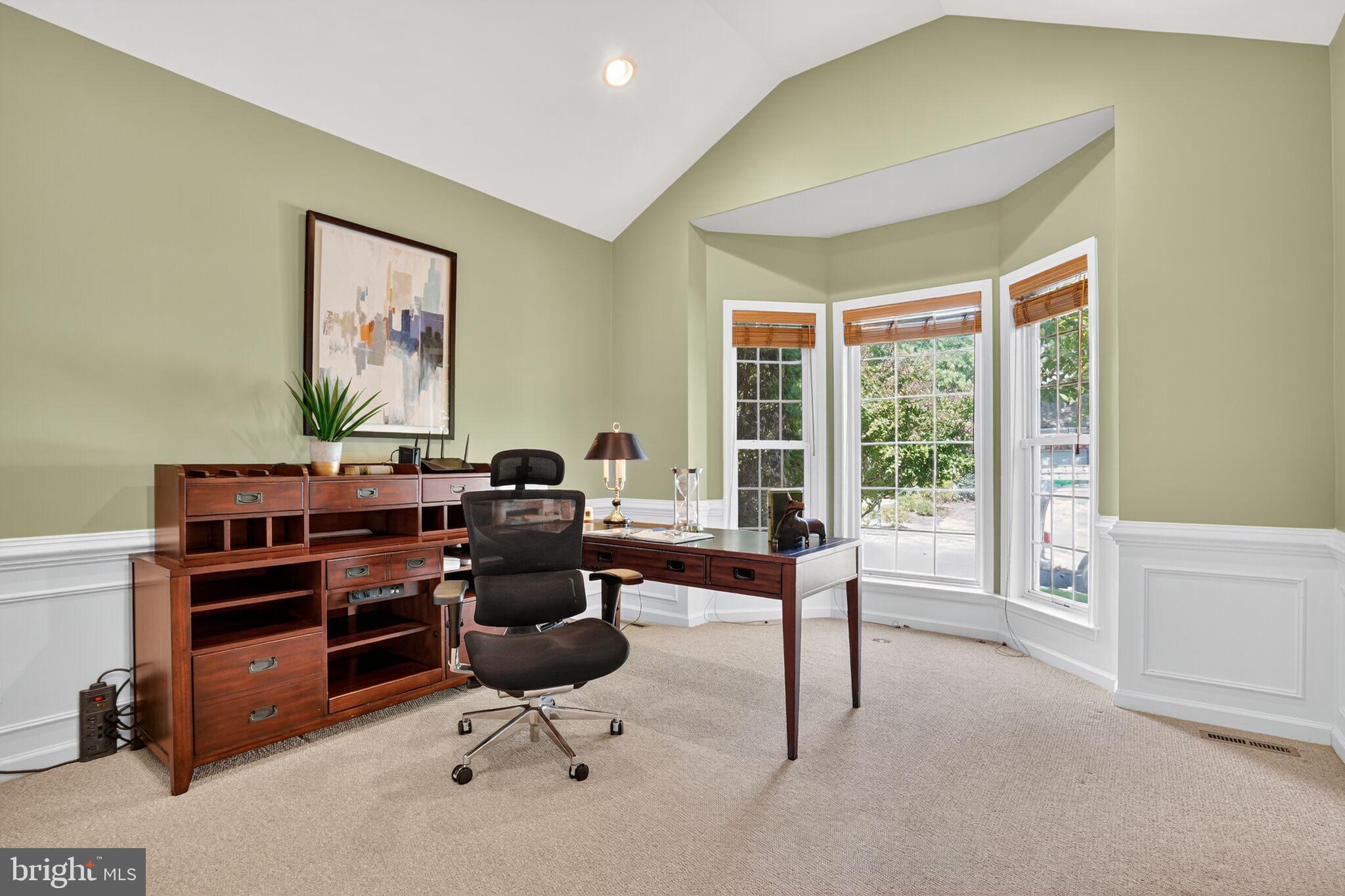 LAUREL HILL - Residential