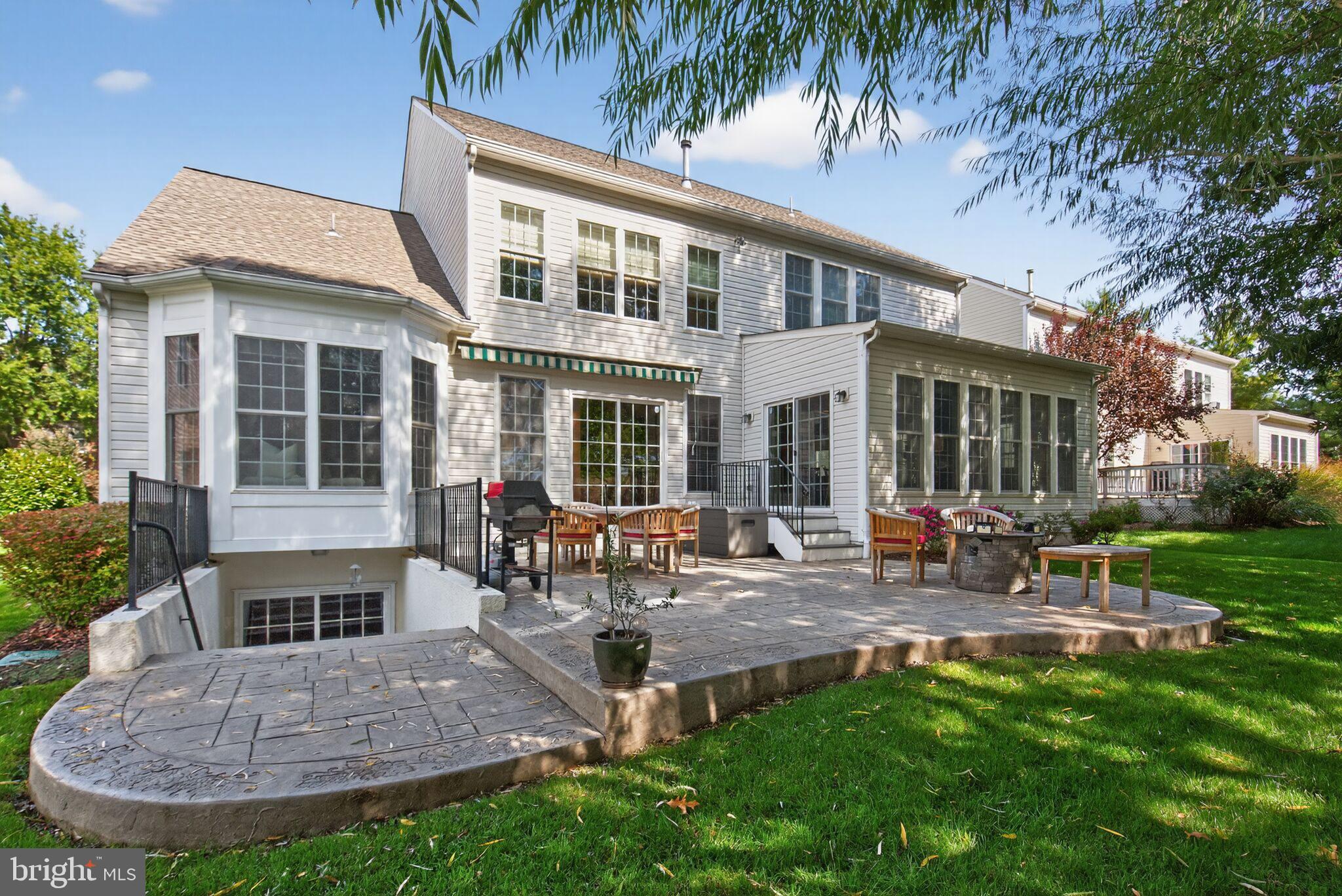 LAUREL HILL - Residential