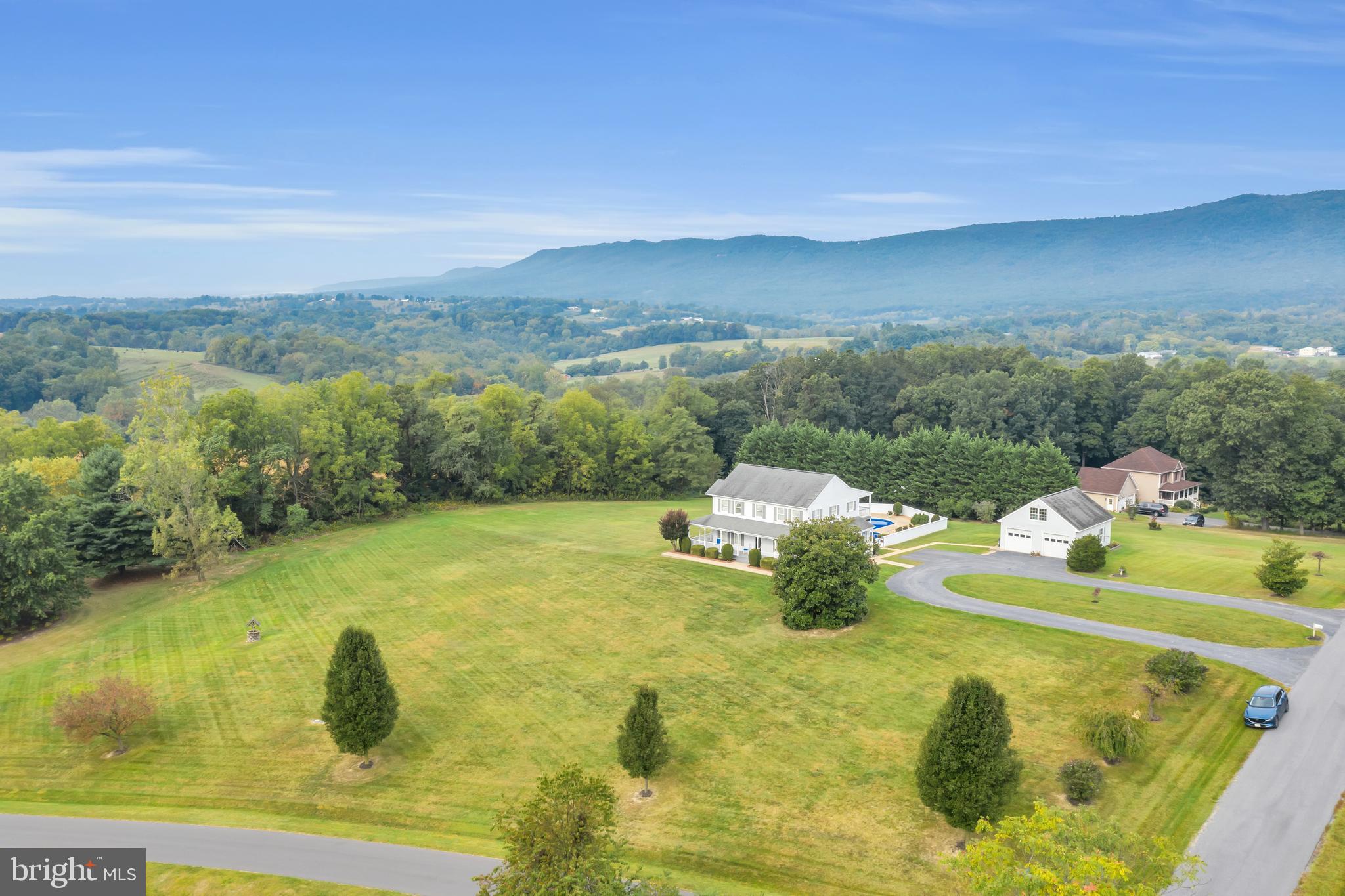 MANOR HILL ESTATES - Residential