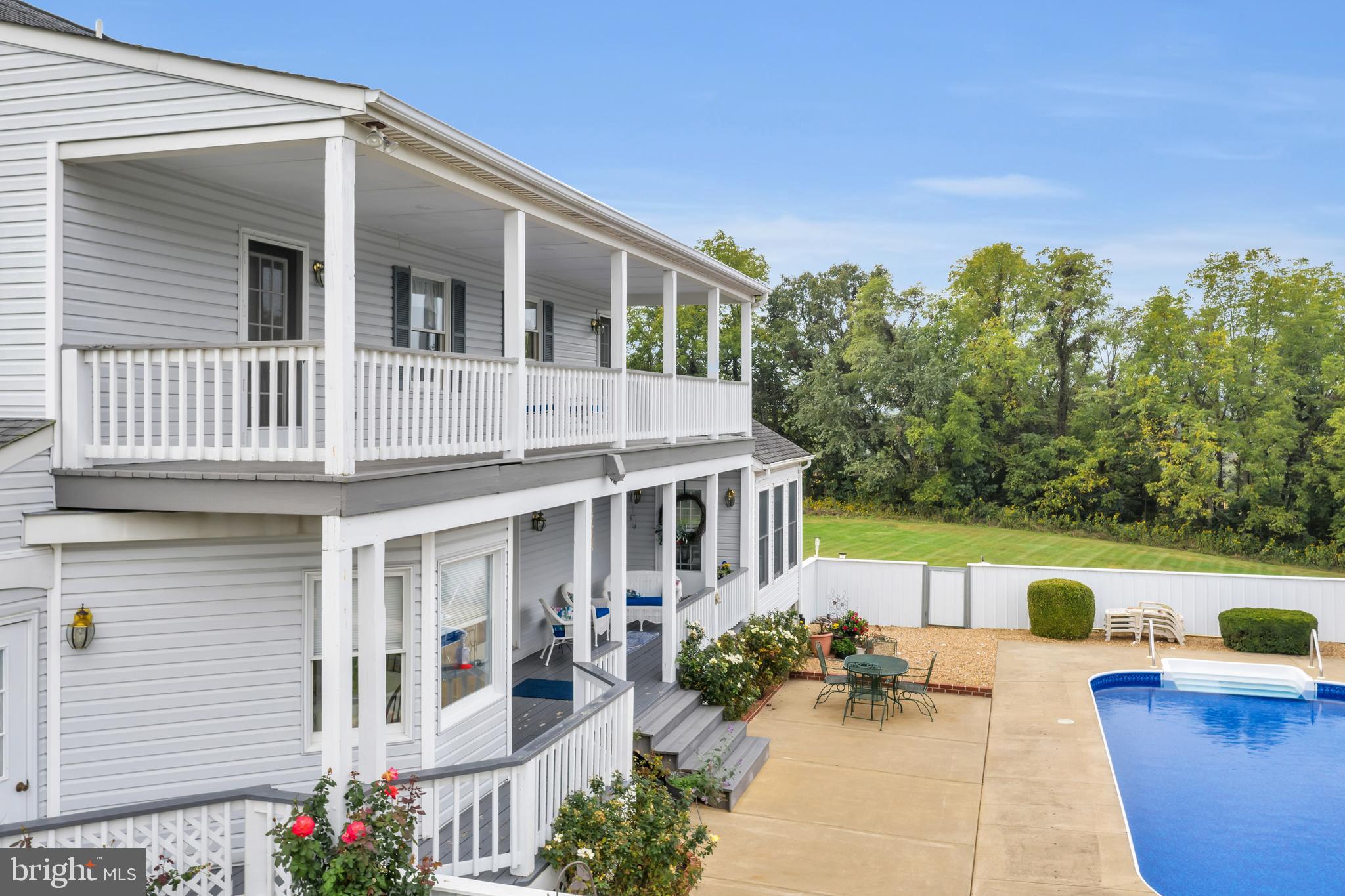 MANOR HILL ESTATES - Residential