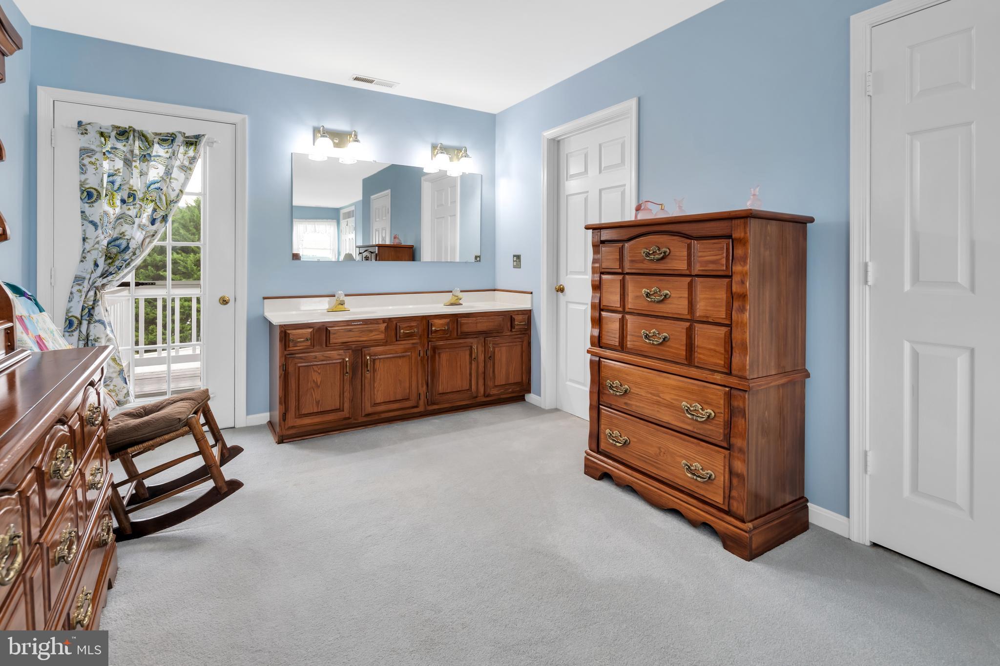 MANOR HILL ESTATES - Residential