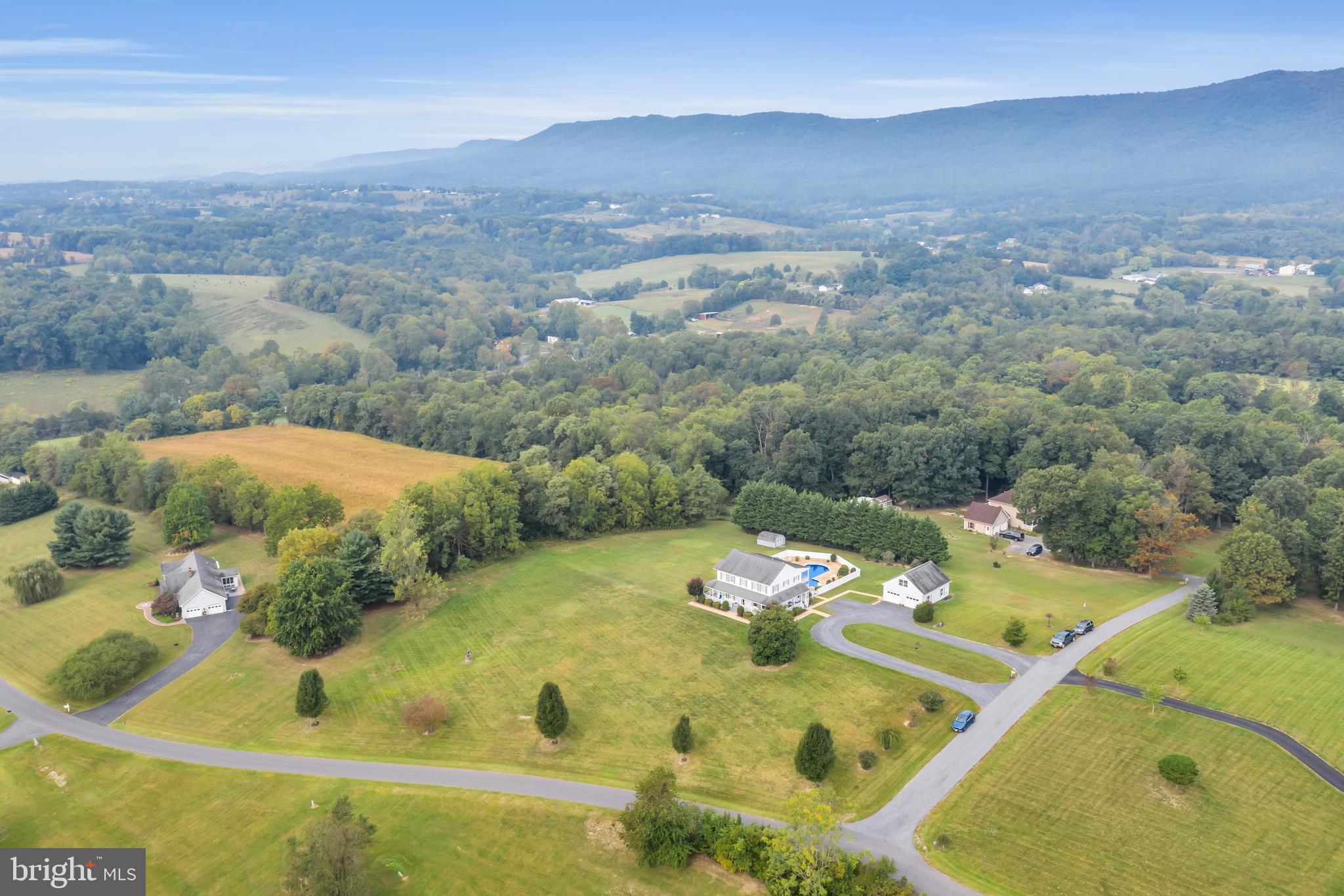 MANOR HILL ESTATES - Residential