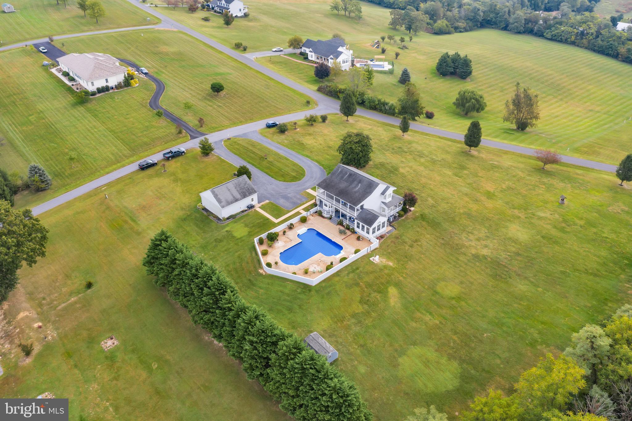 MANOR HILL ESTATES - Residential