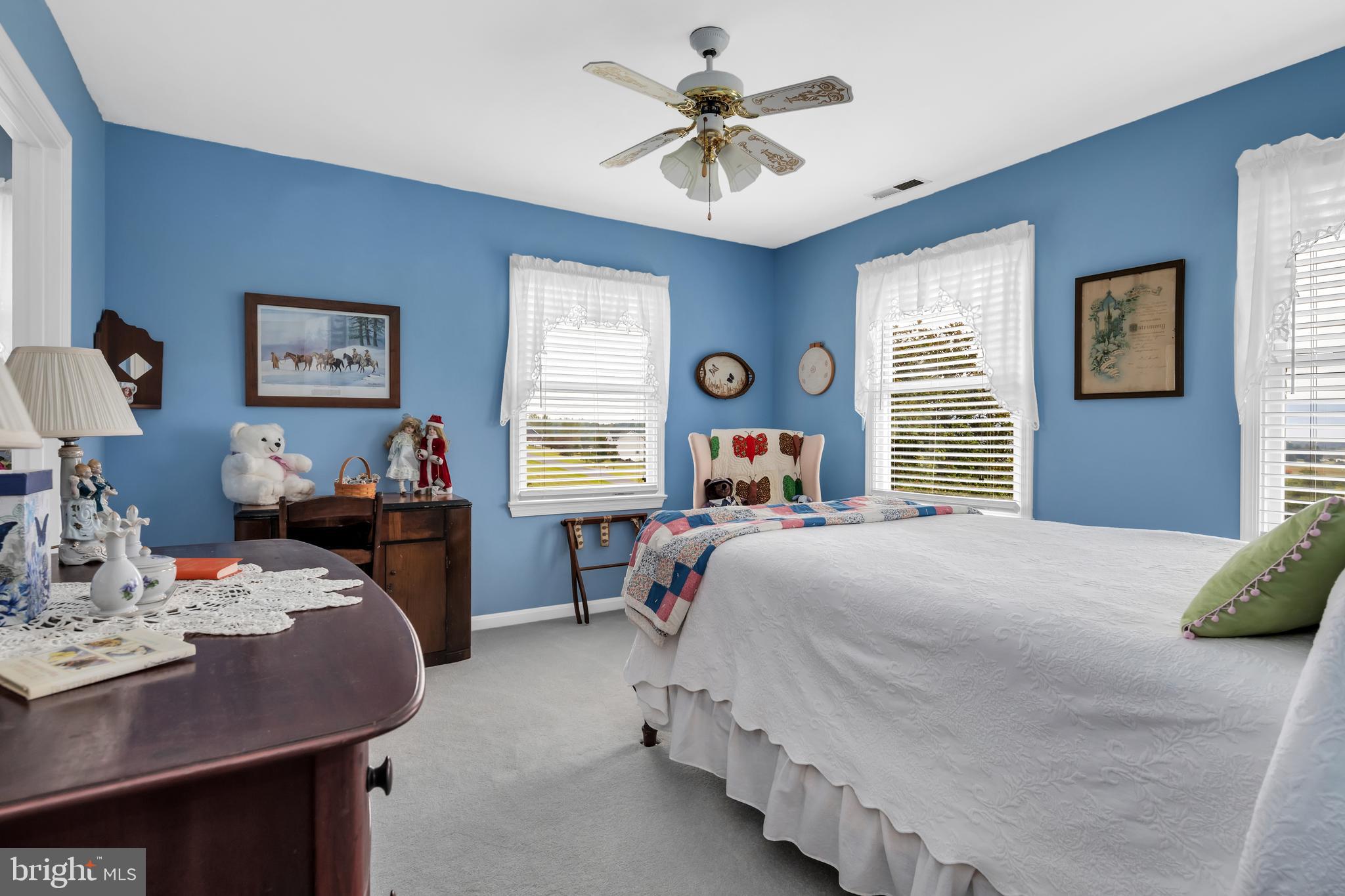 MANOR HILL ESTATES - Residential