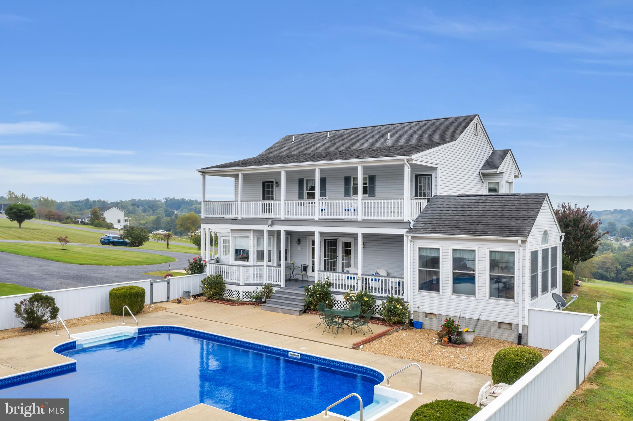 MANOR HILL ESTATES - Residential