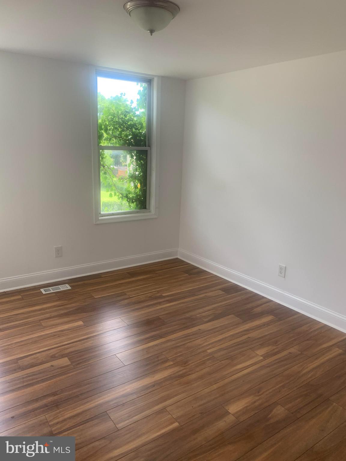 HOWARD PARK - Residential