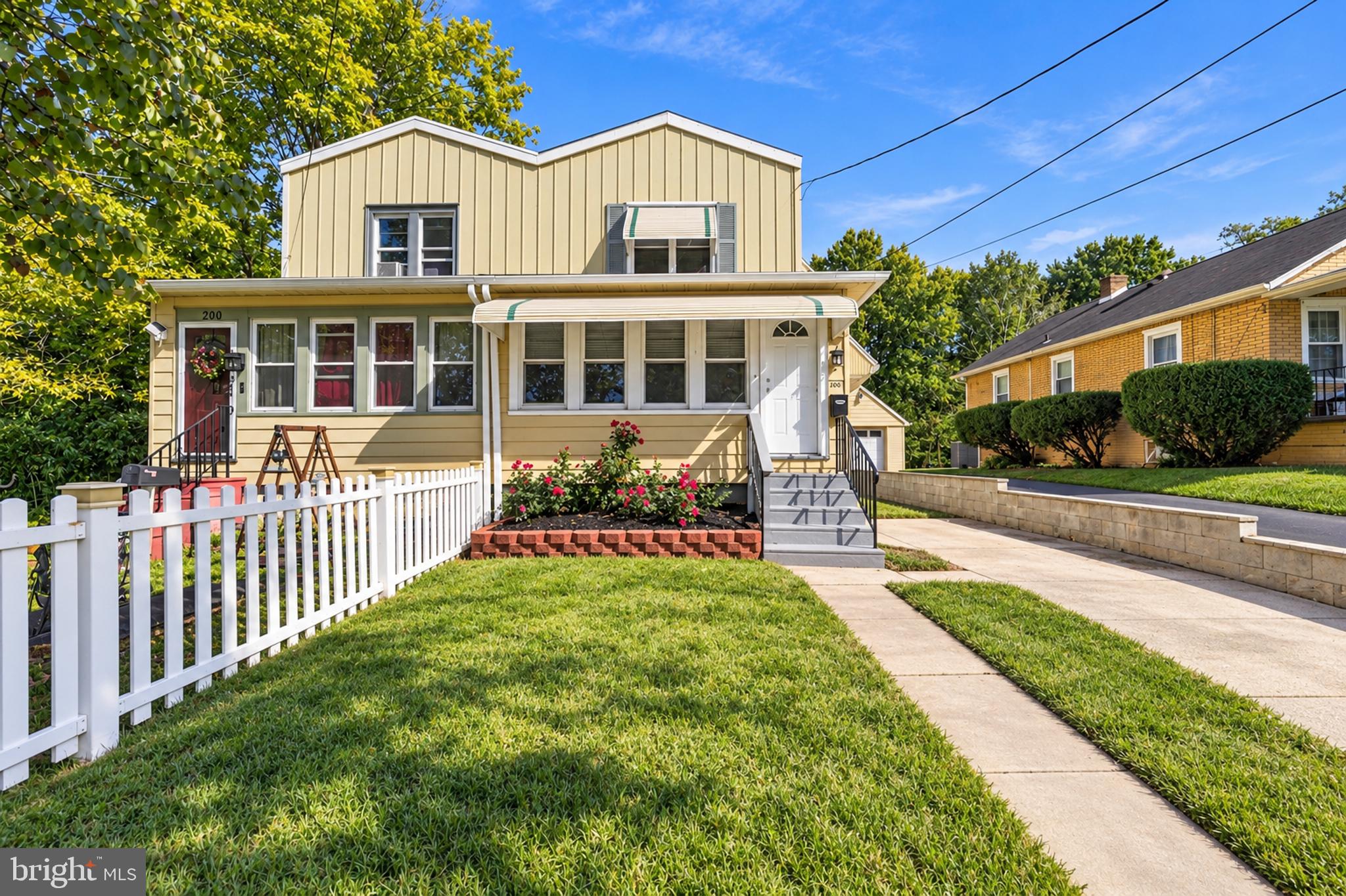 200- 1/2 LAUREL AVENUE