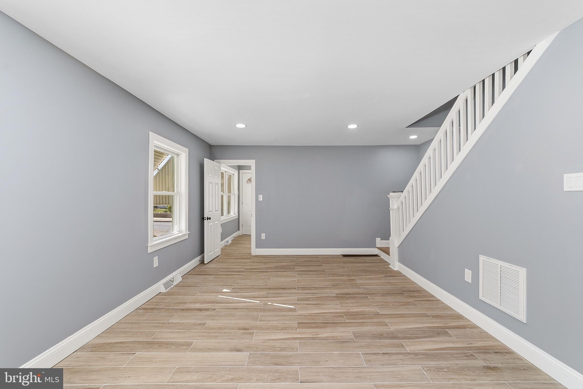 200- 1/2 LAUREL AVENUE