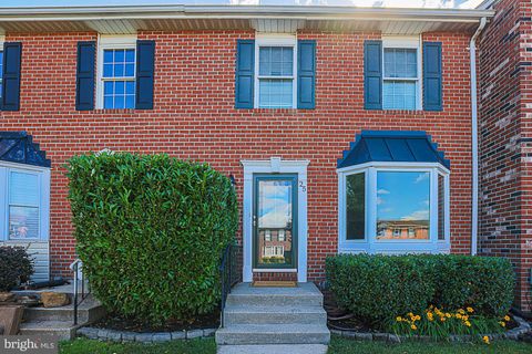 Townhouse For Sale - 25 Sylvanoak Way<br/> NOTTINGHAM, MD 21236
