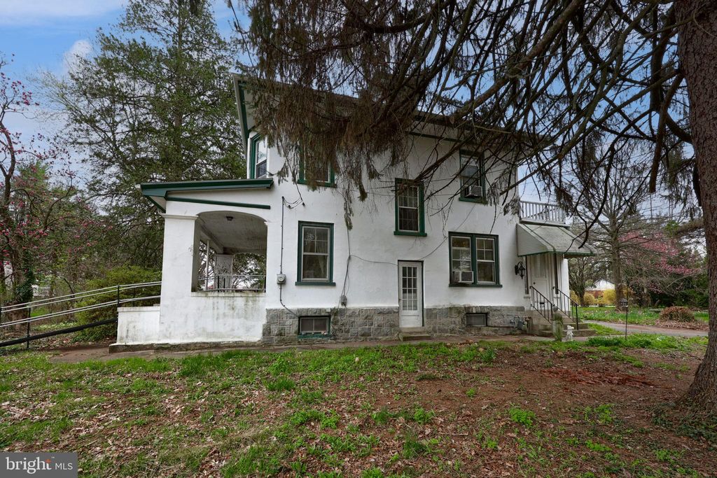 Photo of 218 Pleasure Road, LANCASTER, PA 17601 (MLS # PALA2085658)