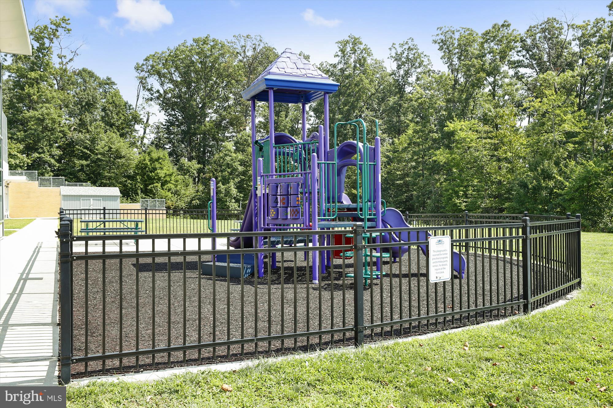 LEISHEAR VILLAGE - Residential