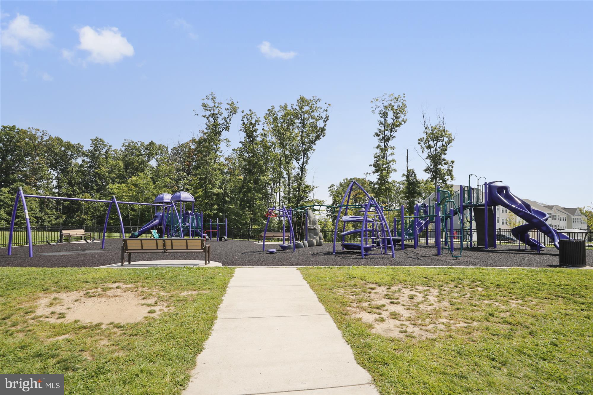 LEISHEAR VILLAGE - Residential