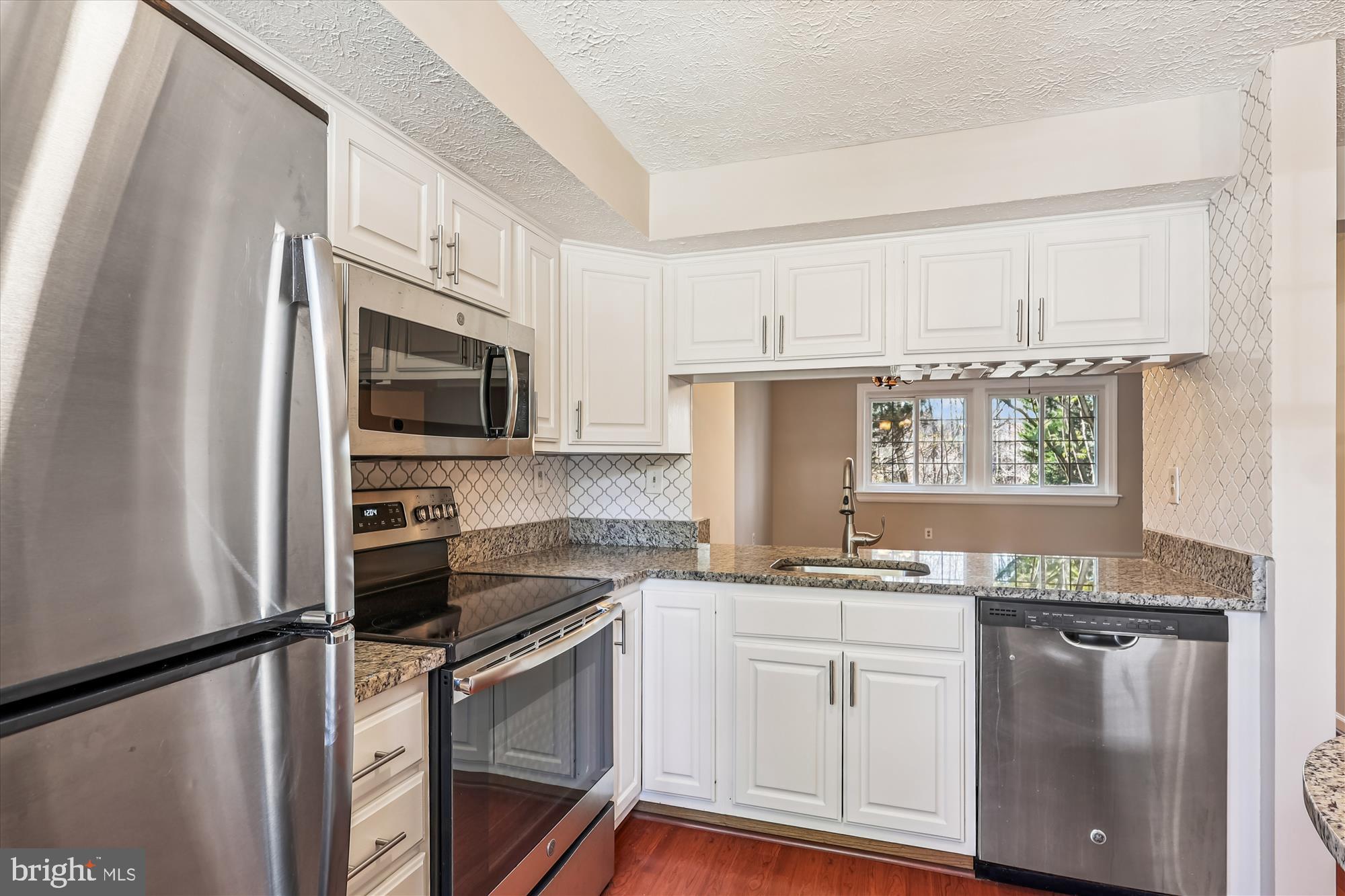 LEISHEAR VILLAGE - Residential