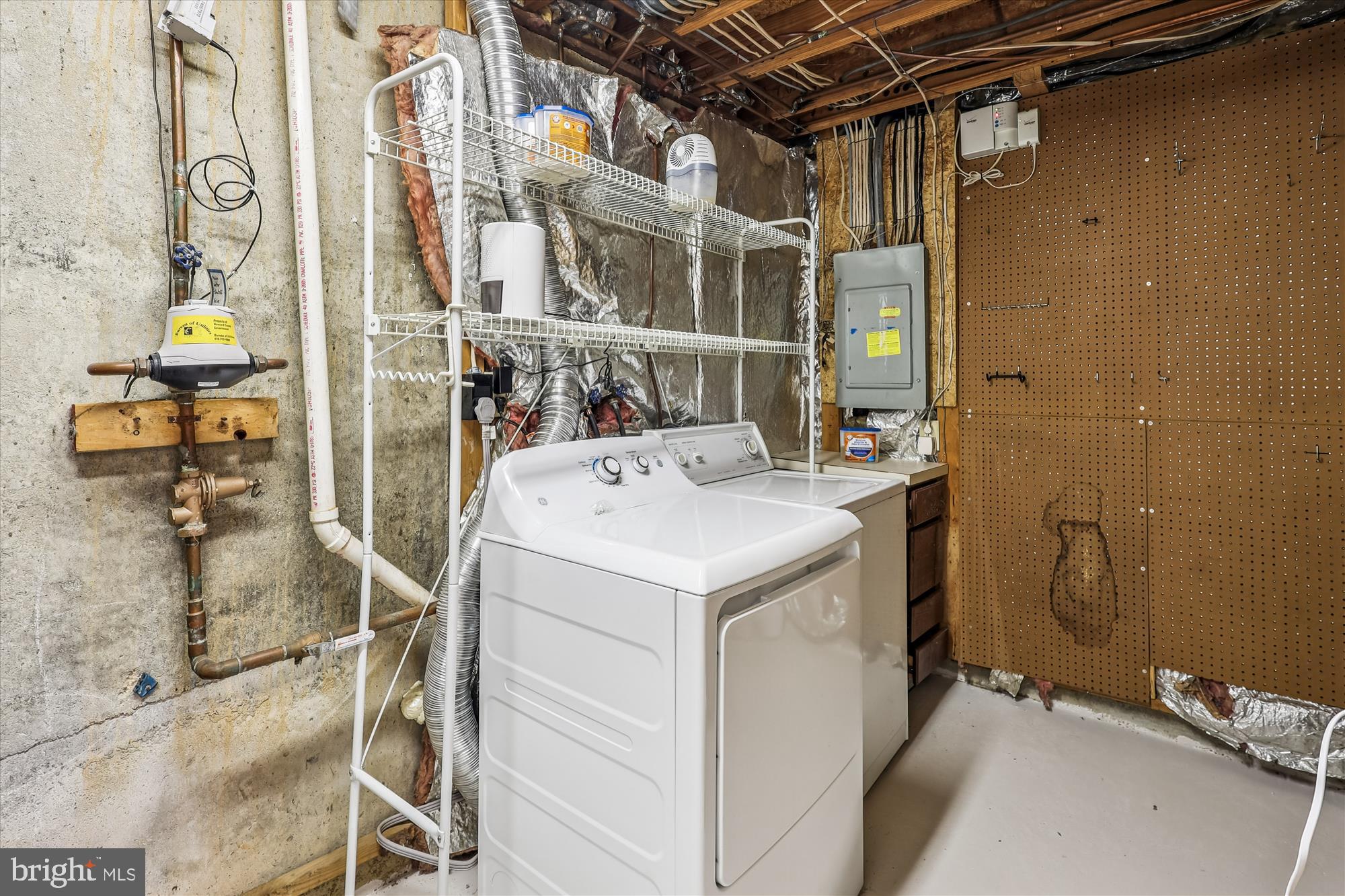 LEISHEAR VILLAGE - Residential