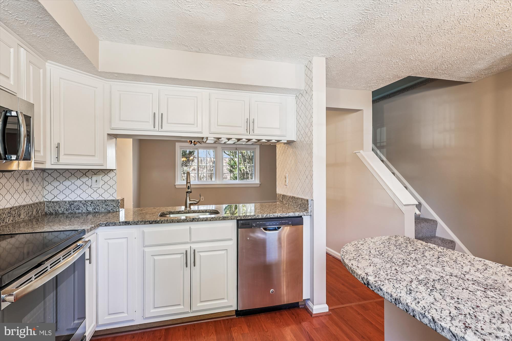 LEISHEAR VILLAGE - Residential