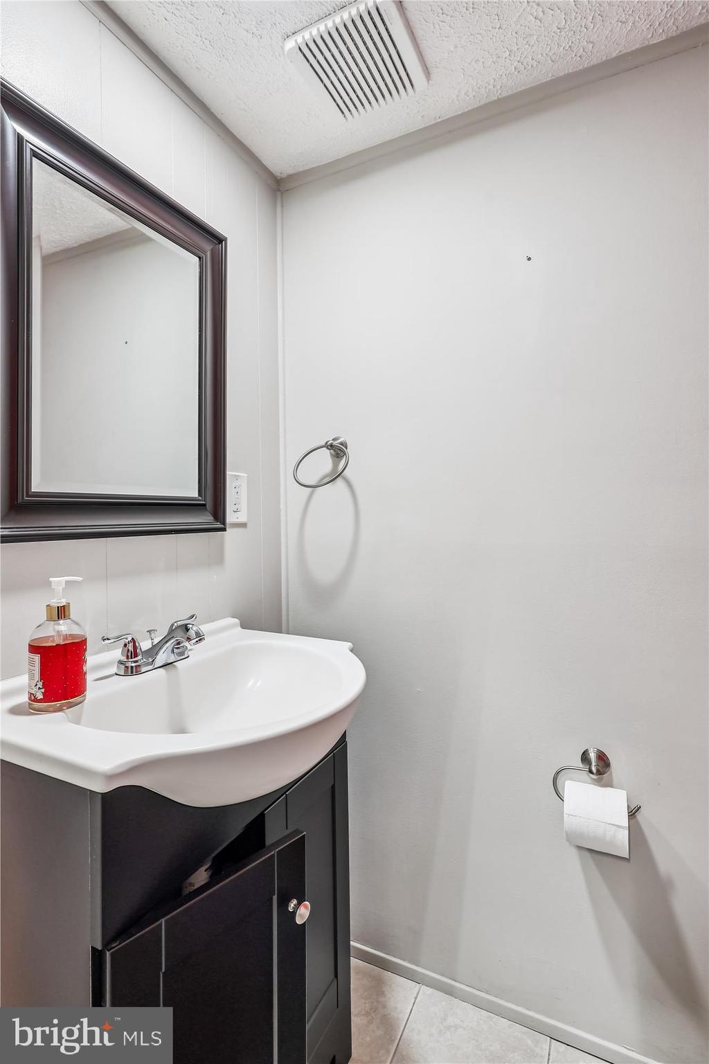 LEISHEAR VILLAGE - Residential