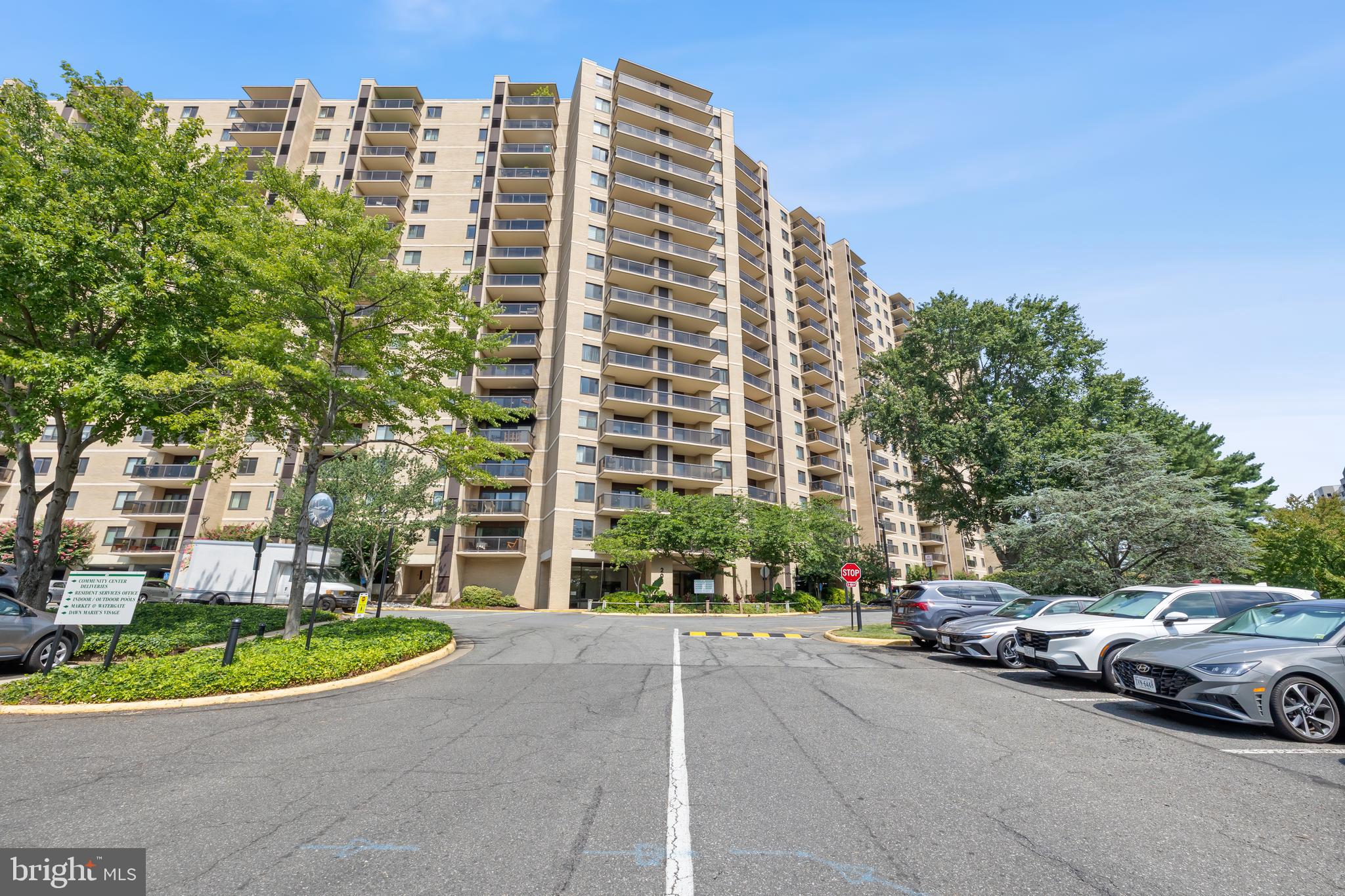 203 YOAKUM PARKWAY 1605